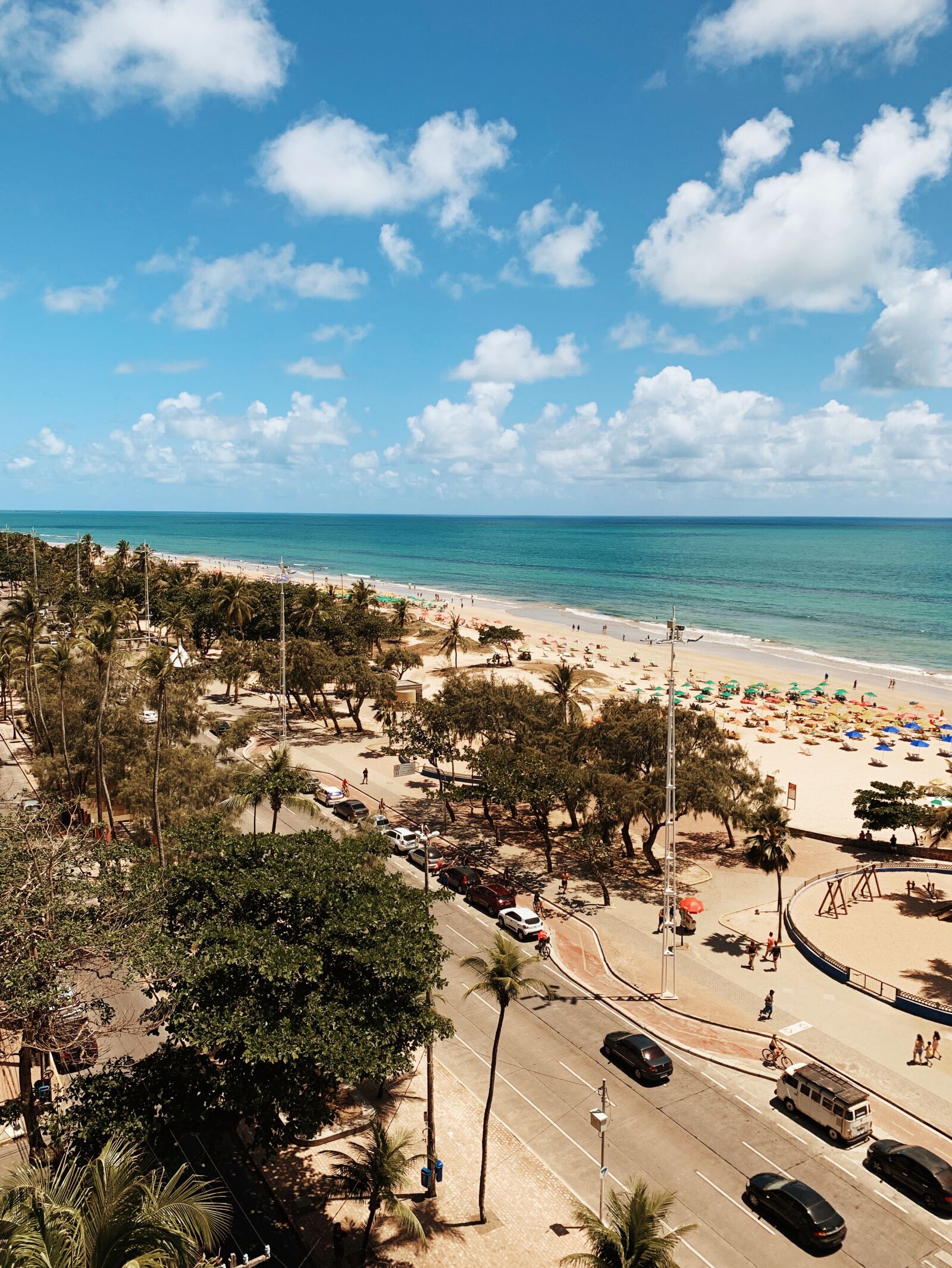 Apple iPhone XS sample photo. Beach, recife, sky photography