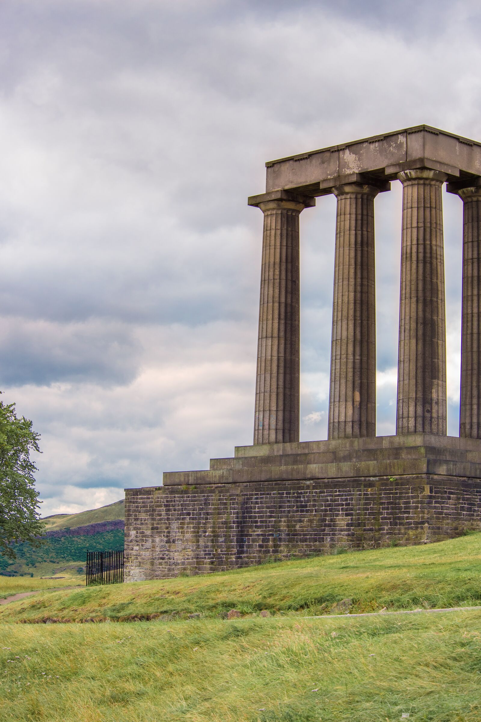 Nikon D750 sample photo. National monument of scotland photography