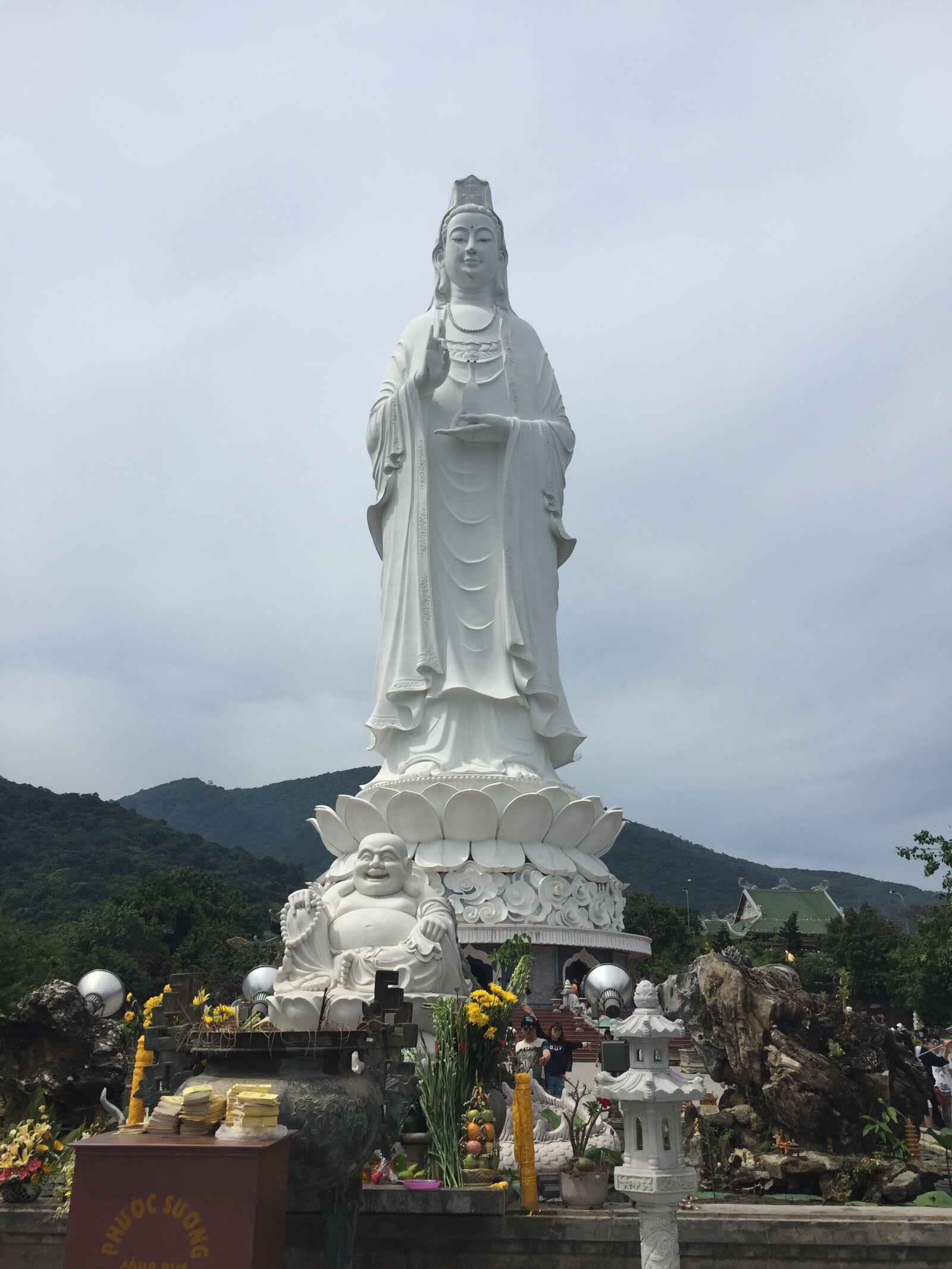 Apple iPhone 6 sample photo. Vietnam, da nang, hero photography