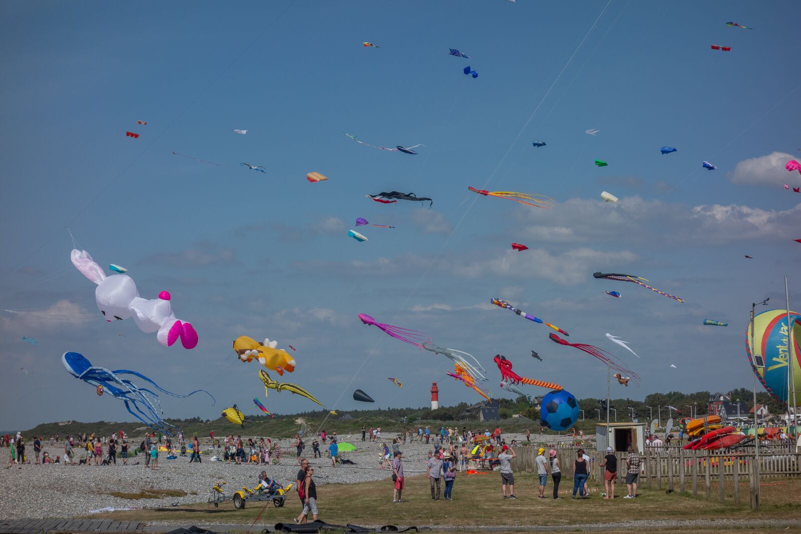 Sony Cyber-shot DSC-RX100 sample photo. Kite, festival, beach photography