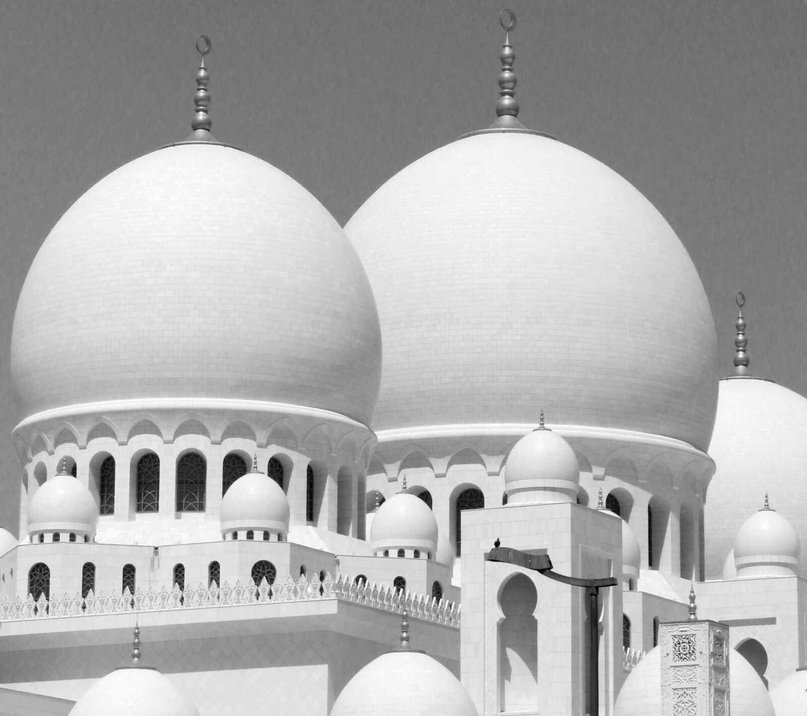 Canon EOS 600D (Rebel EOS T3i / EOS Kiss X5) sample photo. Dubai, emirates, mosque photography