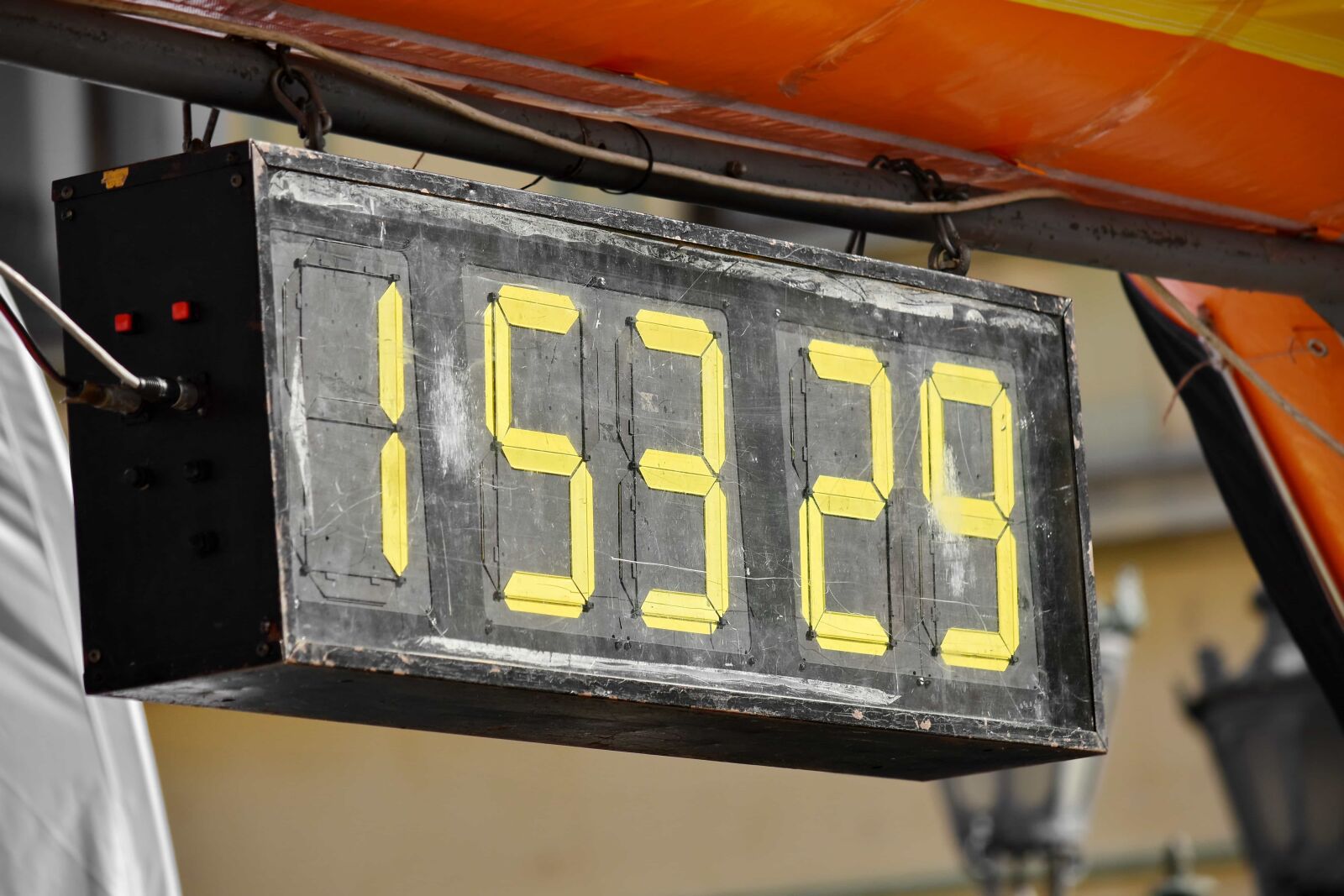Nikon D5500 sample photo. Box, marathon, number, time photography