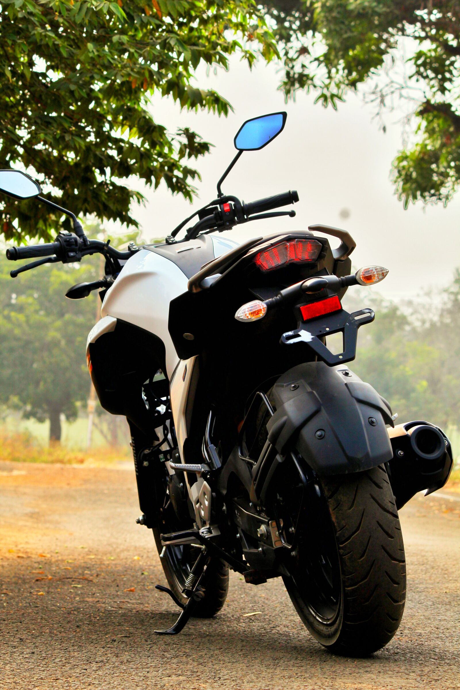 Canon EOS 1300D (EOS Rebel T6 / EOS Kiss X80) sample photo. Yamaha, motorcycle, motorbike photography
