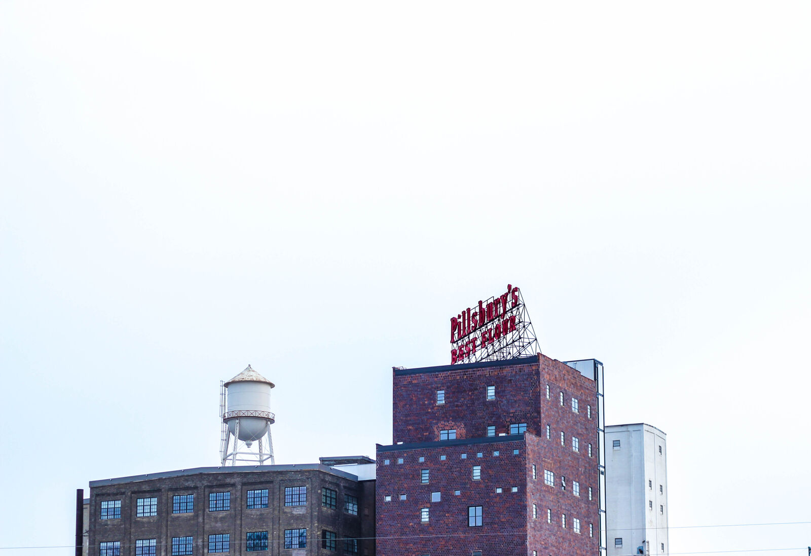 Canon EOS 550D (EOS Rebel T2i / EOS Kiss X4) sample photo. Architecture, blue, sky, building photography