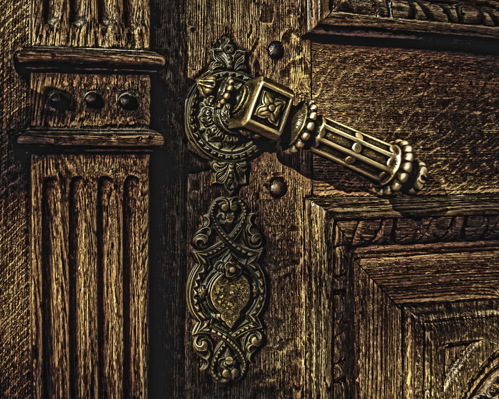Fujifilm FinePix S3 Pro sample photo. Door, old door, church photography