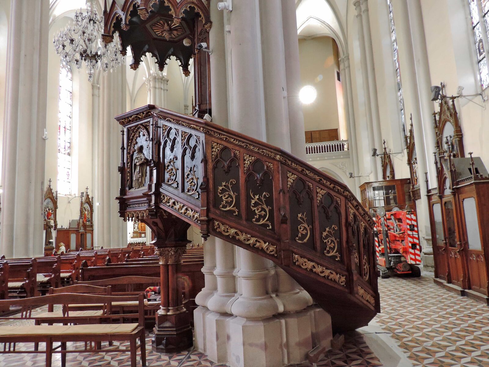 Nikon Coolpix P520 sample photo. Cathedral, catholic, christian, christianity photography