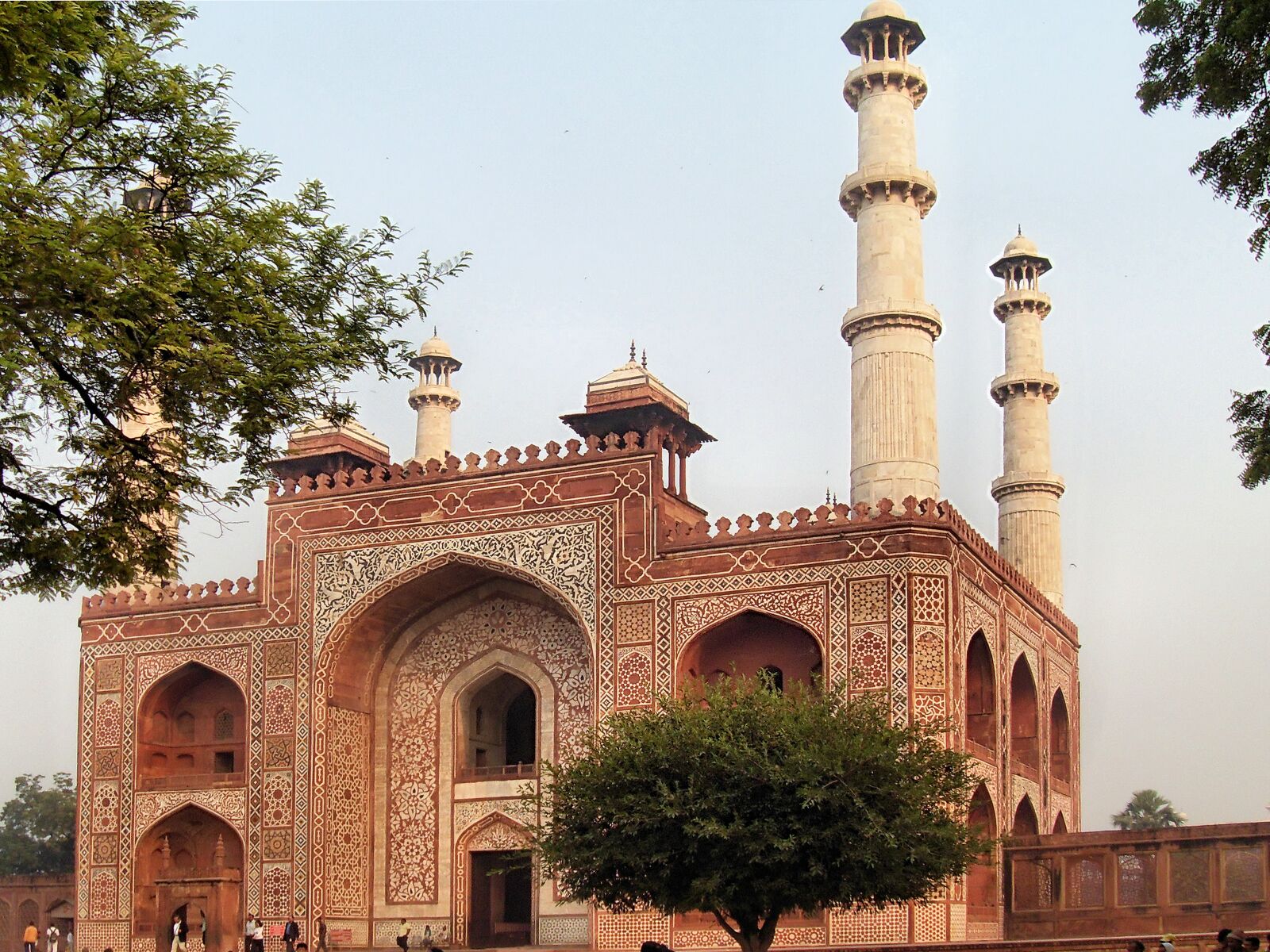Samsung VLUU L110  / Samsung L110 sample photo. India, agra, mosque photography