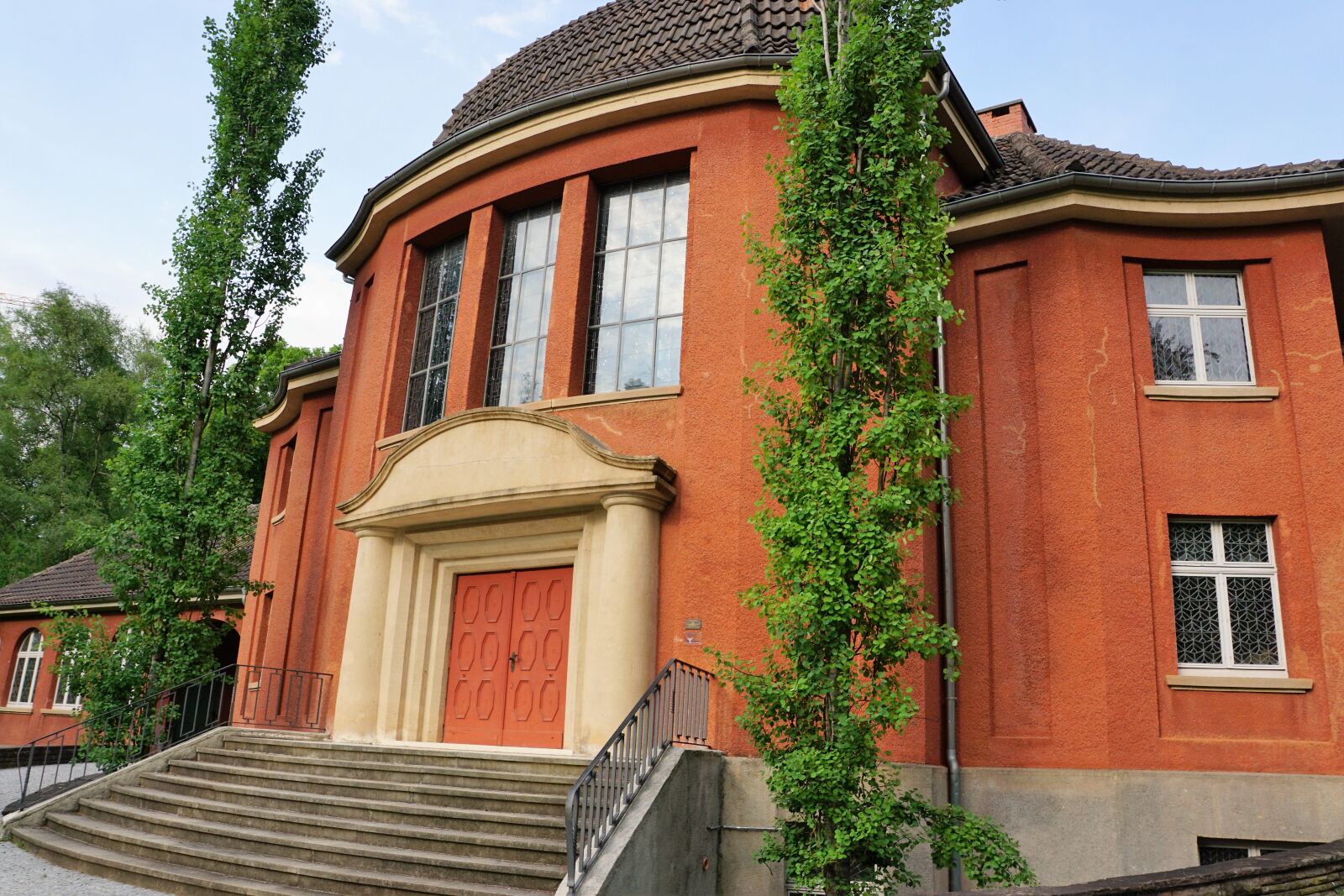 Sony ILCA-77M2 + Sony DT 16-50mm F2.8 SSM sample photo. Crematorium, tuttlingen, cemetery photography