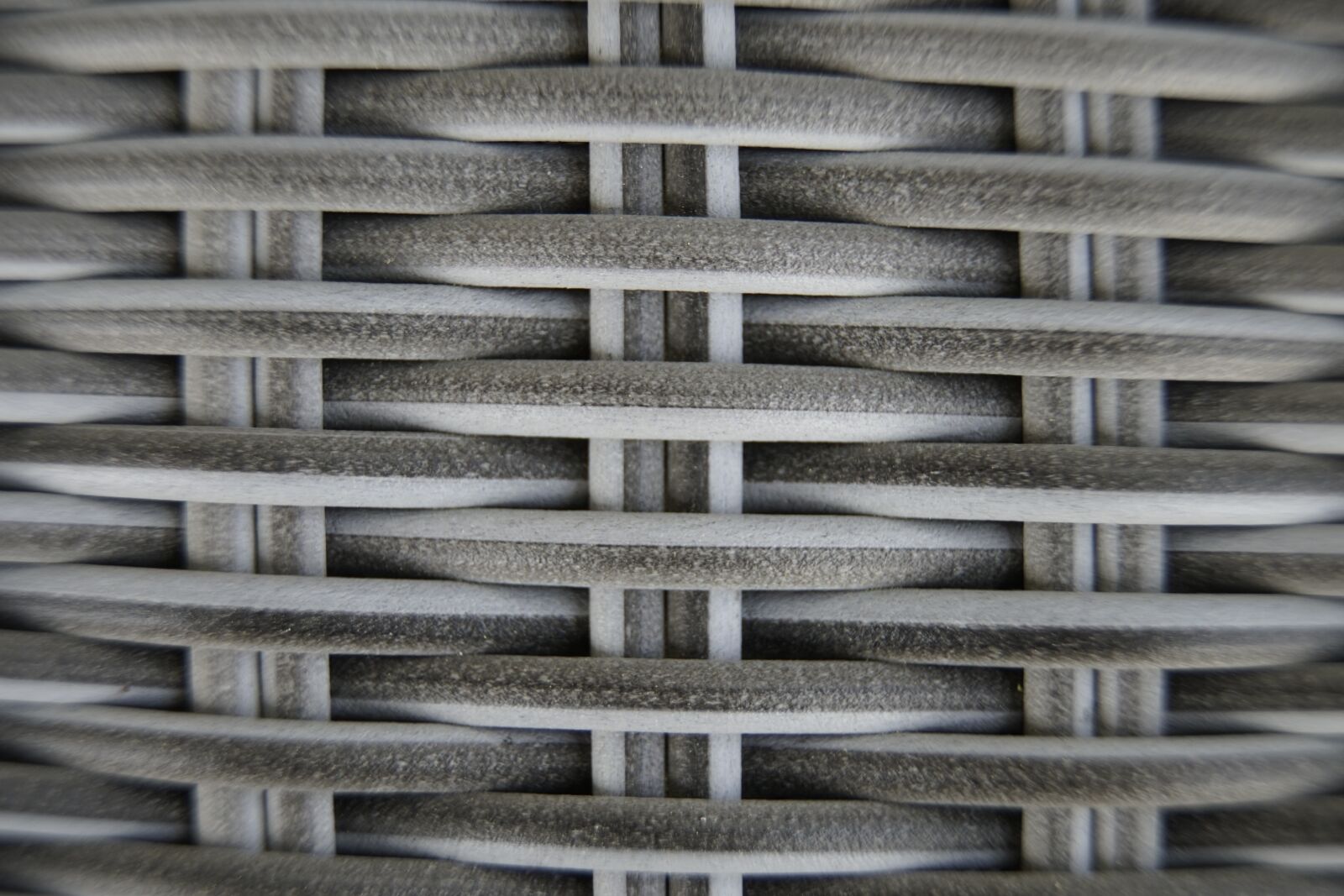 Sony a7R II + Sony E PZ 18-105mm F4 G OSS sample photo. Woven, rattan, pattern photography