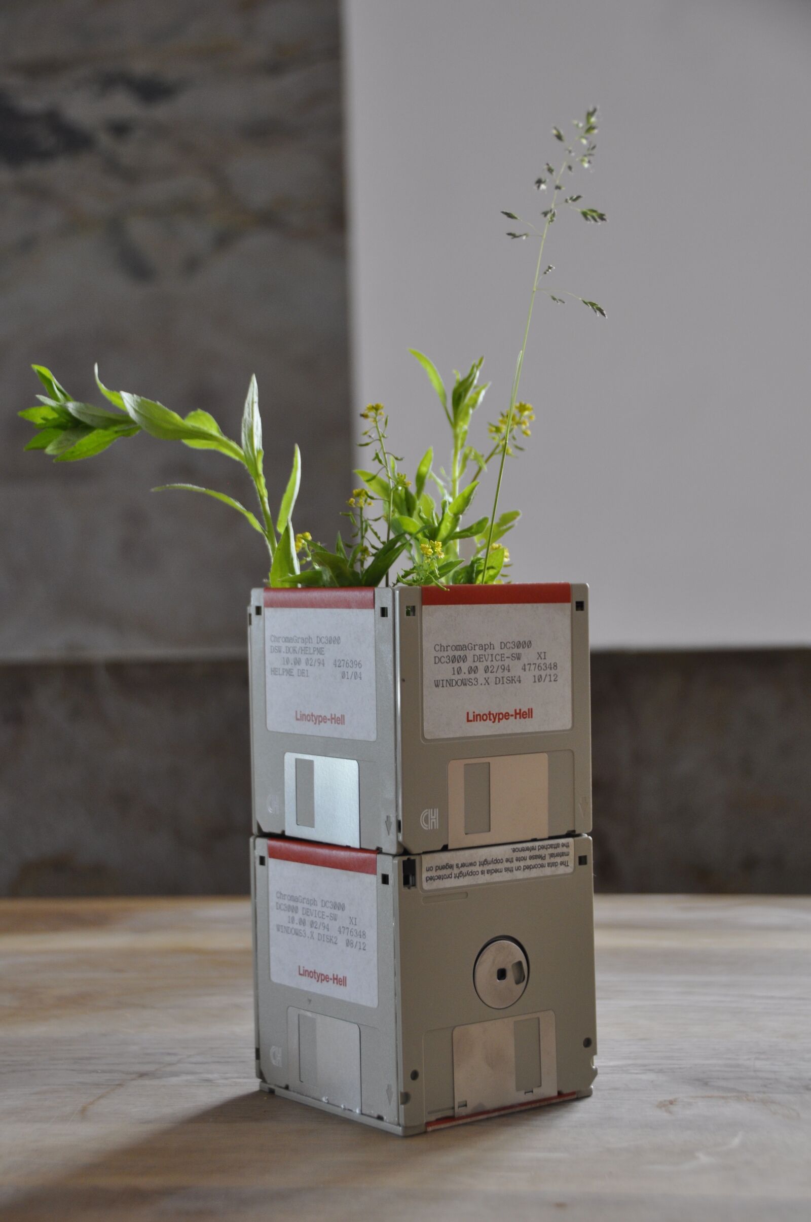 Nikon D90 sample photo. Diy, diskettten, upcycle photography