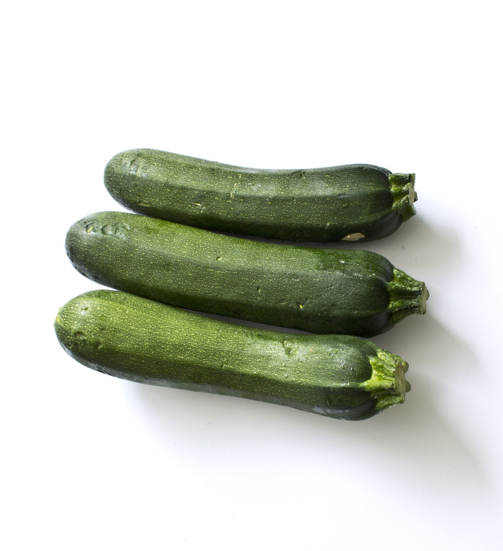 Canon EOS 600D (Rebel EOS T3i / EOS Kiss X5) sample photo. Vegetables, zucchini, green photography