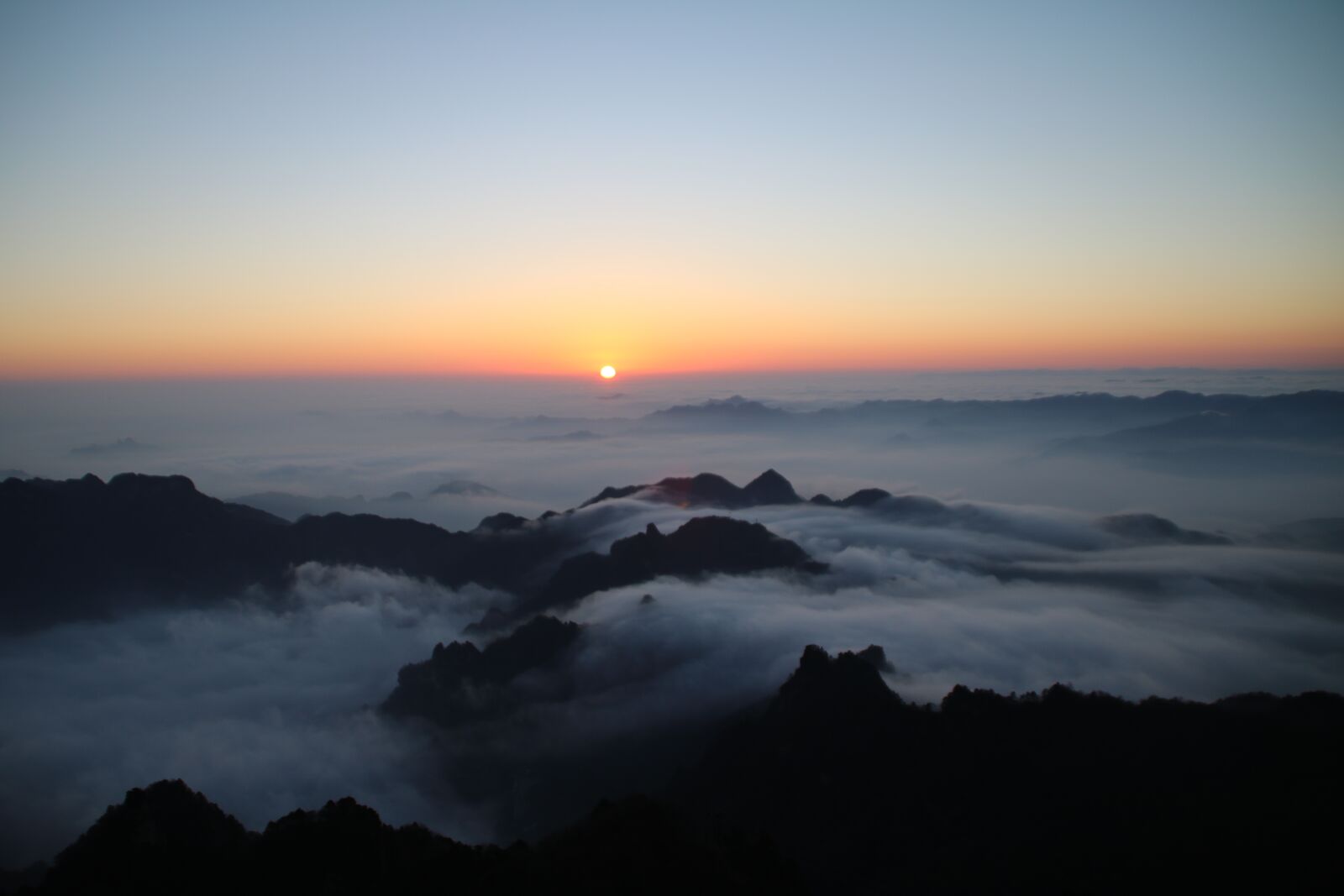 Canon EOS 760D (EOS Rebel T6s / EOS 8000D) sample photo. Cloud sea out, wudang photography