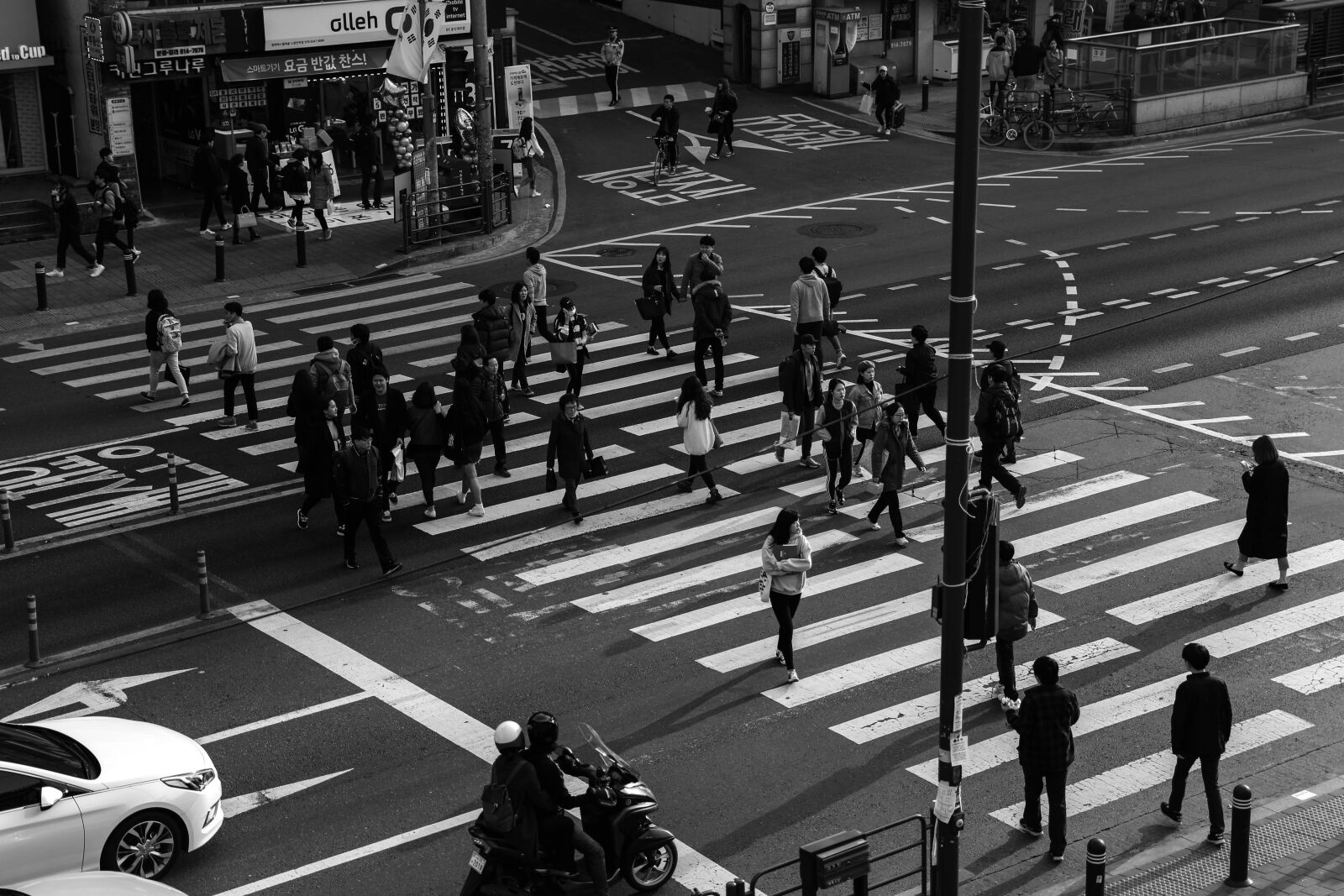 Canon EOS 6D sample photo. The traffic light, pedestrian photography