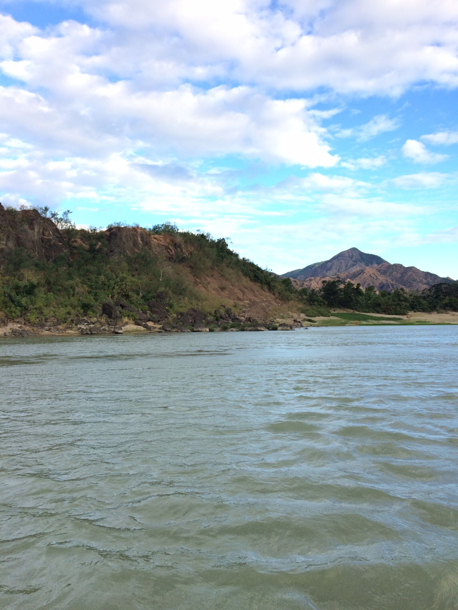 iPhone 5s back camera 4.15mm f/2.2 sample photo. Mountain, philippines, abra photography