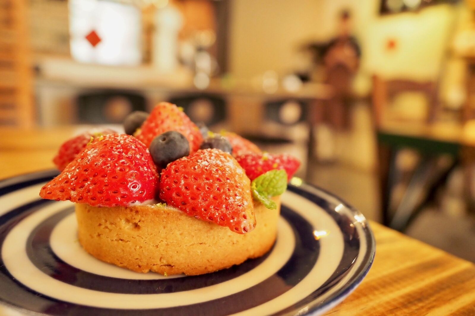Olympus OM-D E-M1 Mark II + Olympus M.Zuiko Digital ED 12-40mm F2.8 Pro sample photo. Food, dessert, fruit photography