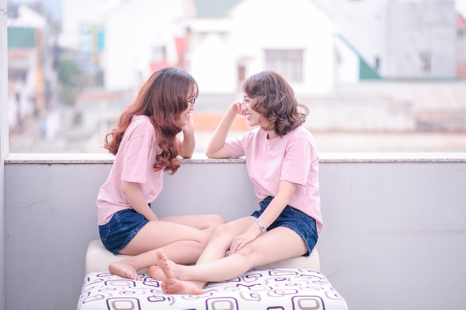 Nikon D700 sample photo. Girls, gossip, female photography