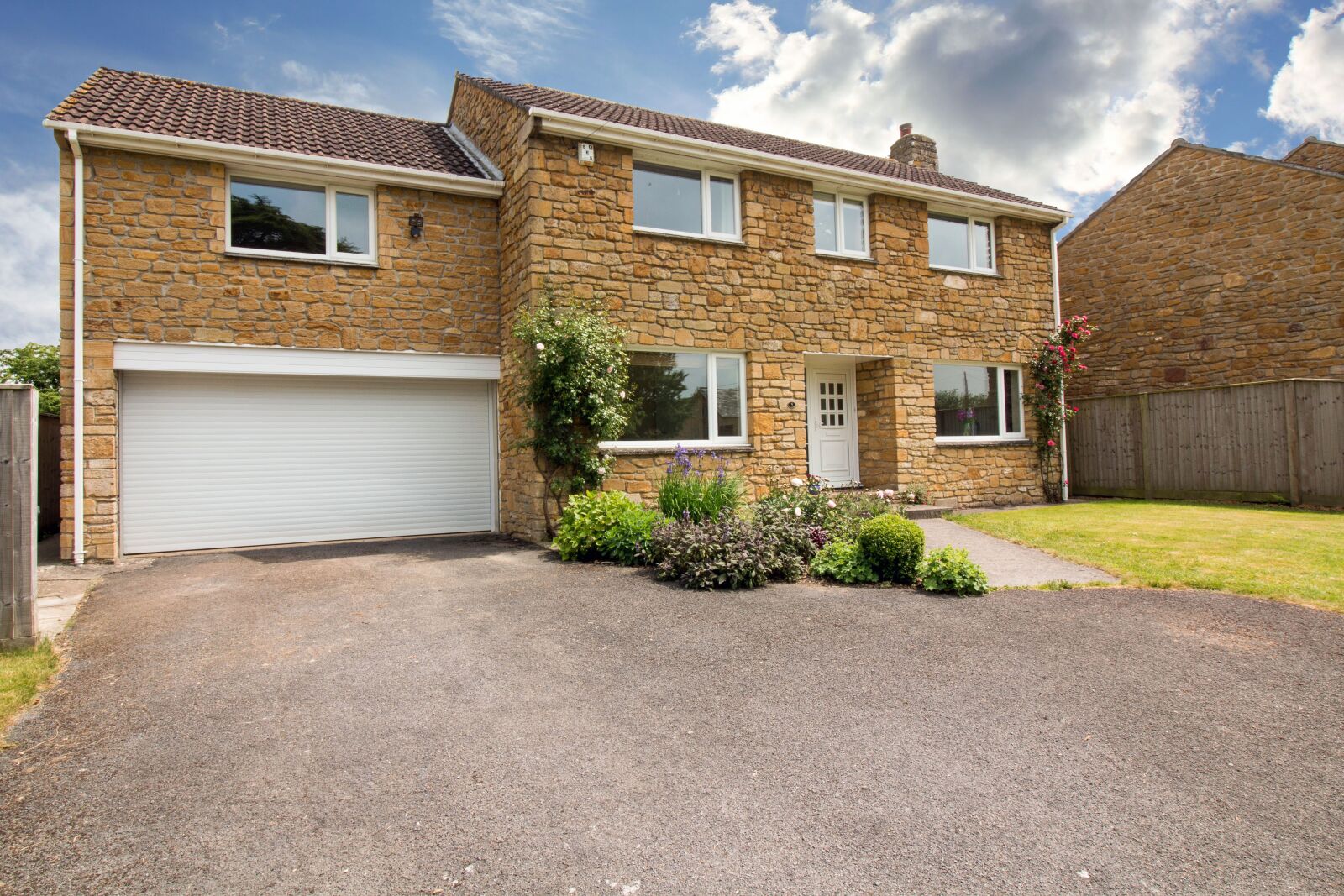 Canon EOS 70D sample photo. Property, house, home photography