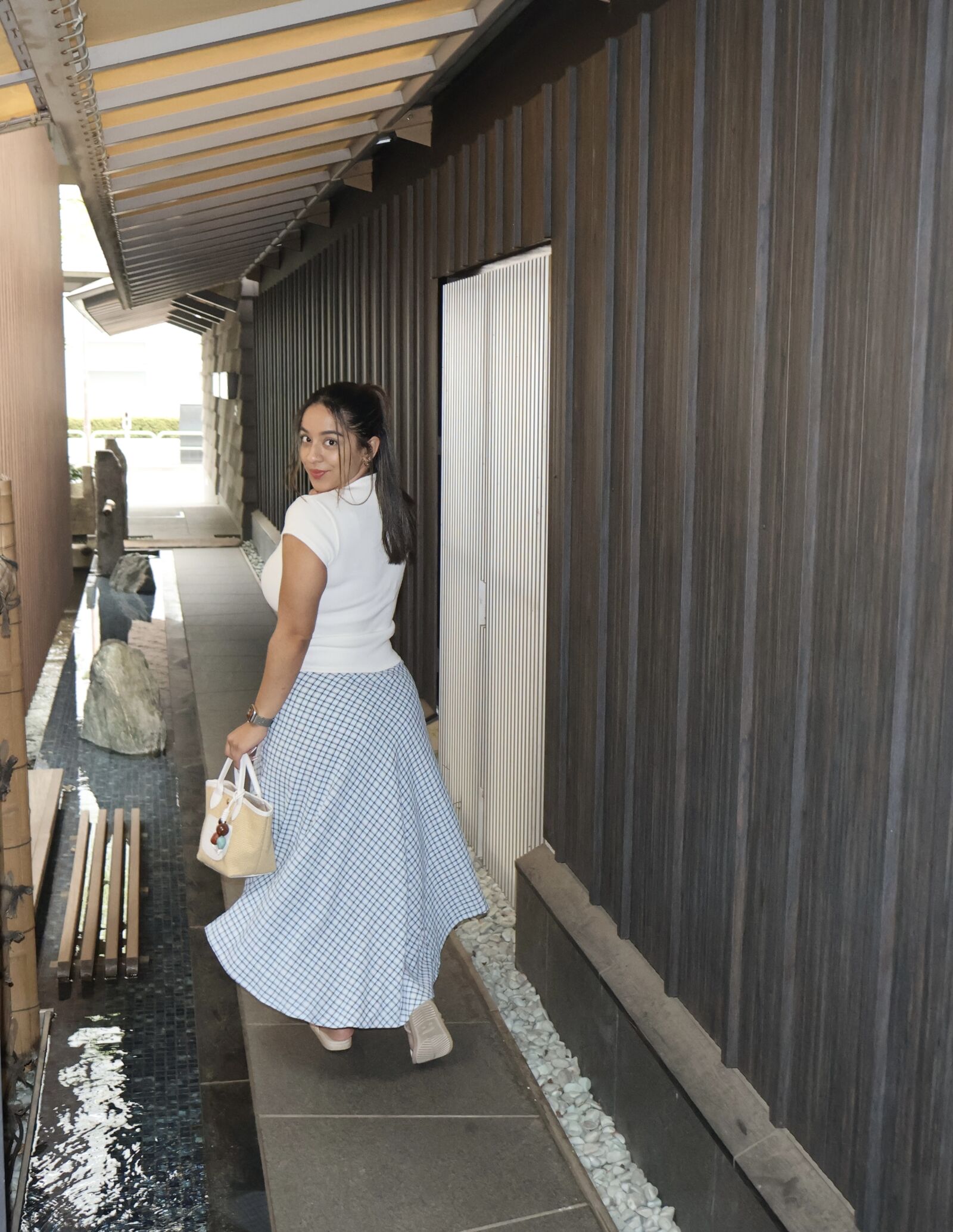 Canon EOS R50 sample photo