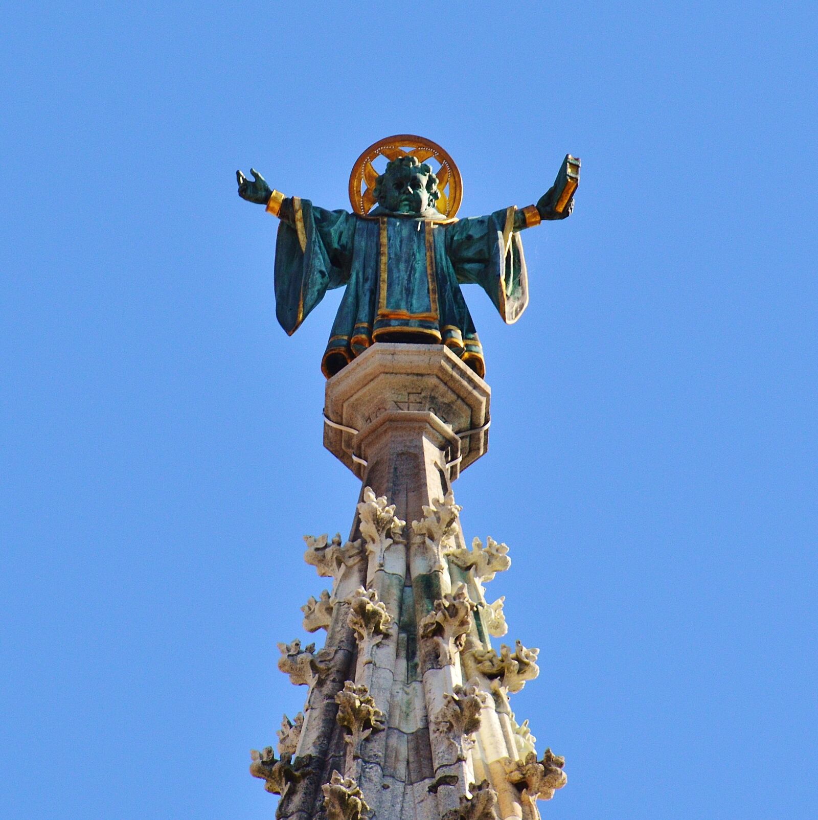 Nikon D3200 sample photo. M nchner kindl, town photography