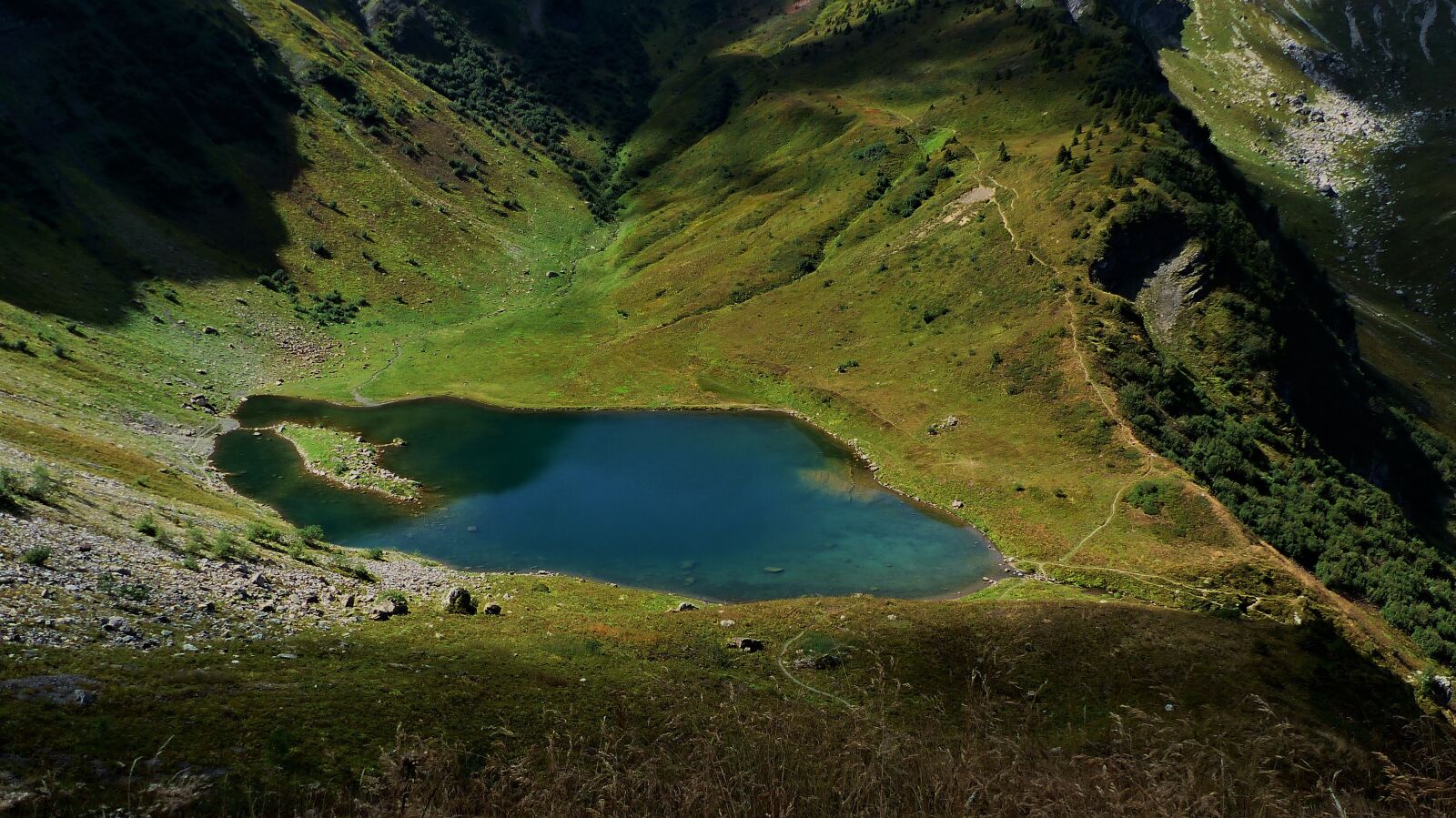 Panasonic Lumix DMC-FZ200 sample photo. Lake, nature, alps photography