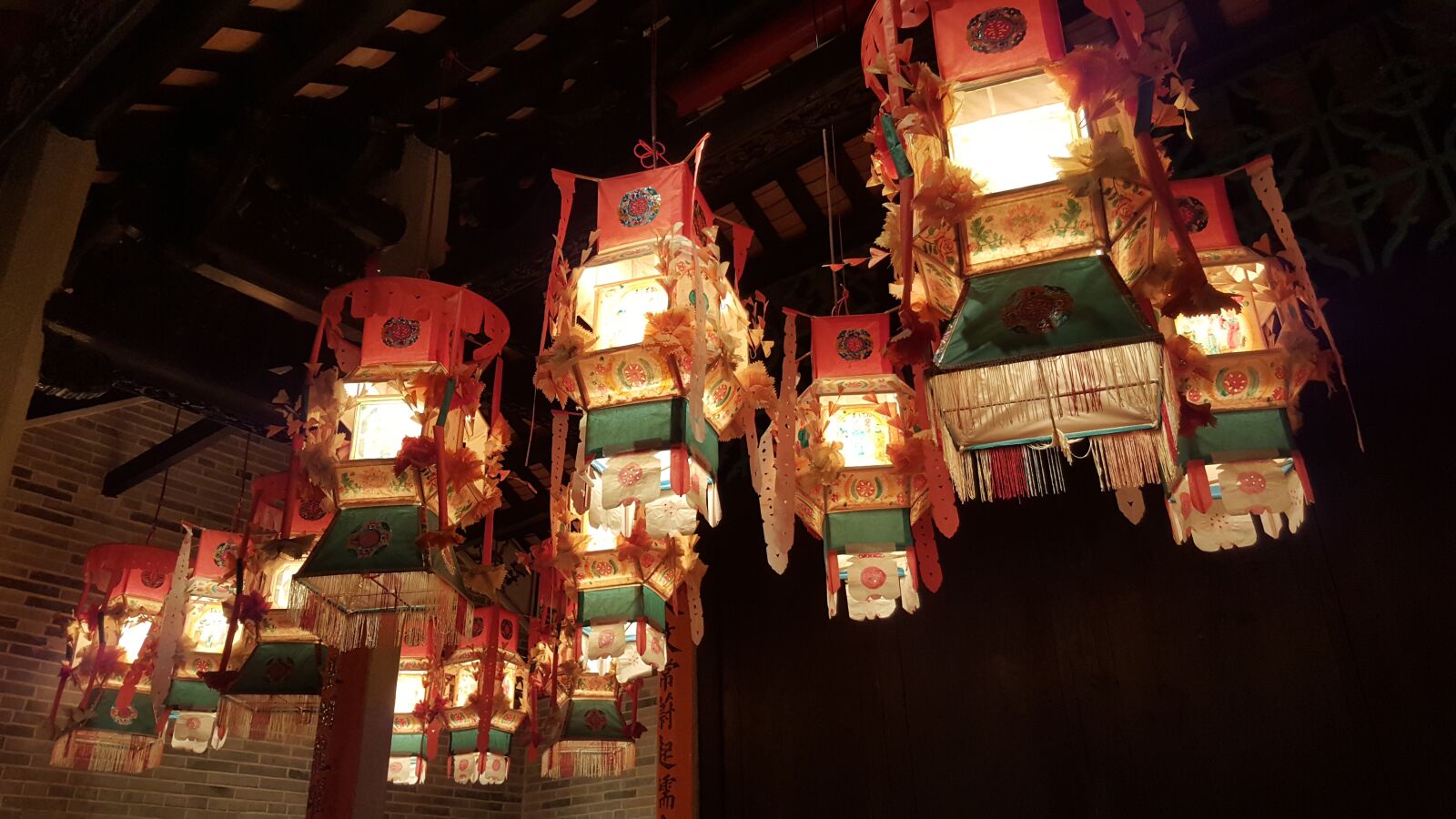Samsung Galaxy Note5 sample photo. Lantern, romantic, pink photography