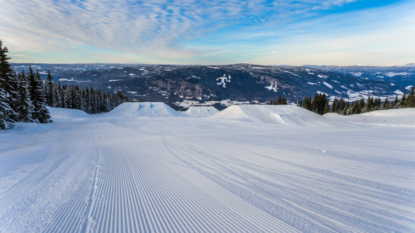 DJI FC330 sample photo. Skiing, cold, slopes photography