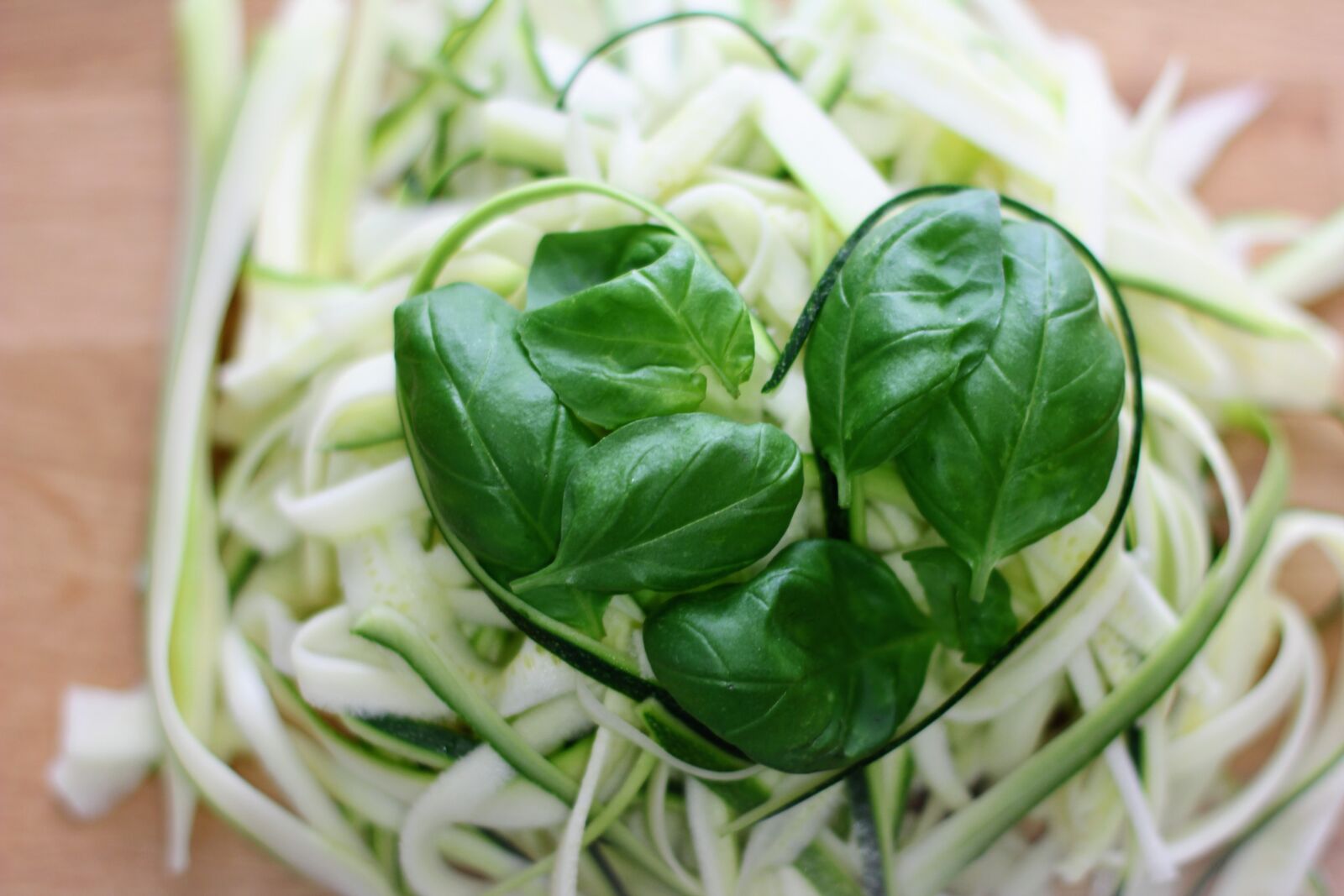 Canon EOS 60D + Canon EF 50mm F1.4 USM sample photo. Zucchini, delicious, healthy photography