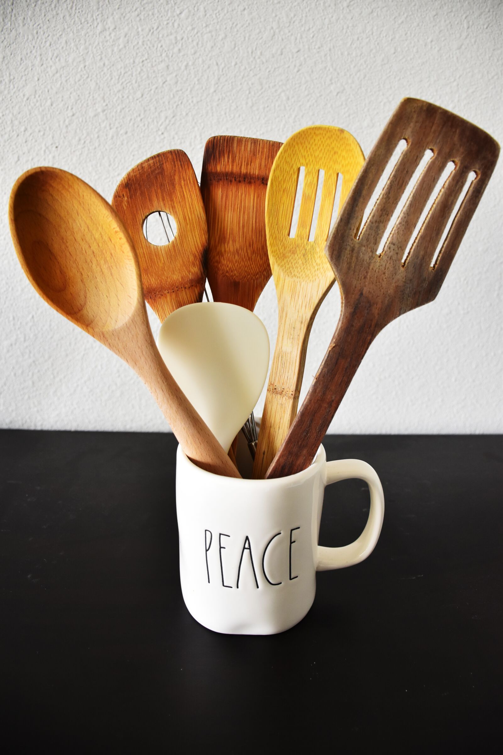 Nikon D5600 sample photo. Kitchen, spatula, wood photography