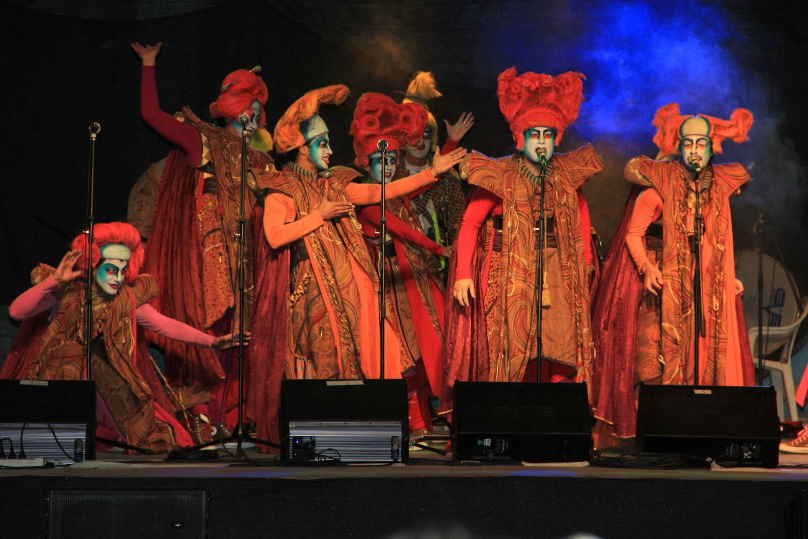 Canon EF-S 18-135mm F3.5-5.6 IS sample photo. Art, murga, theatre photography