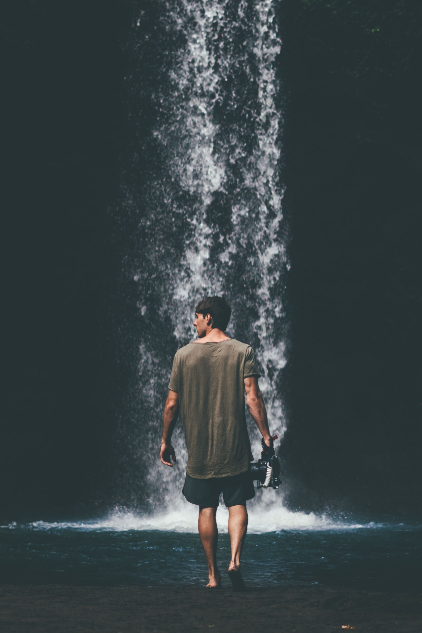 Sony FE 50mm F1.8 sample photo. People, water, outdoors photography