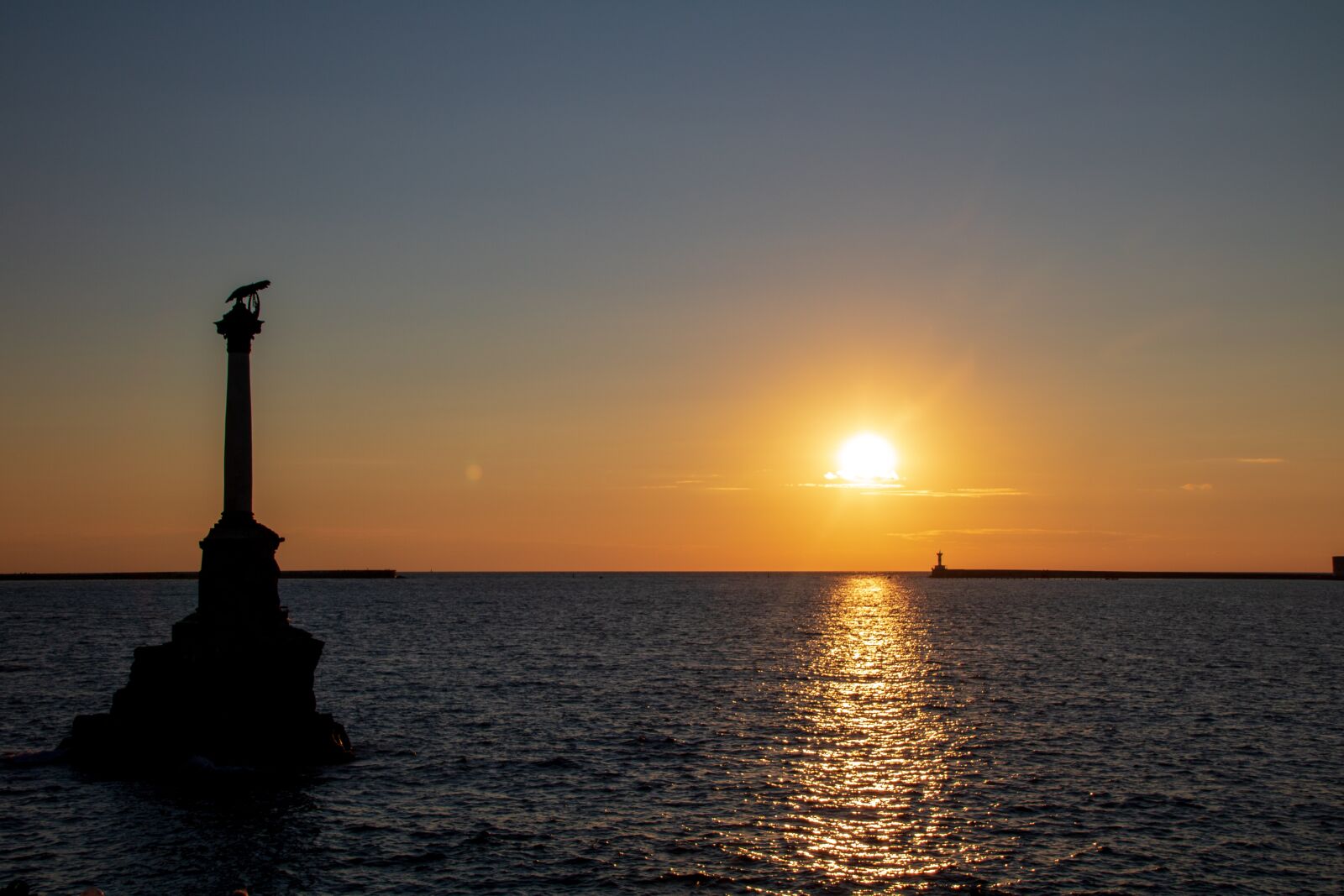 Canon EOS 750D (EOS Rebel T6i / EOS Kiss X8i) sample photo. Sea, sunset, horizon photography