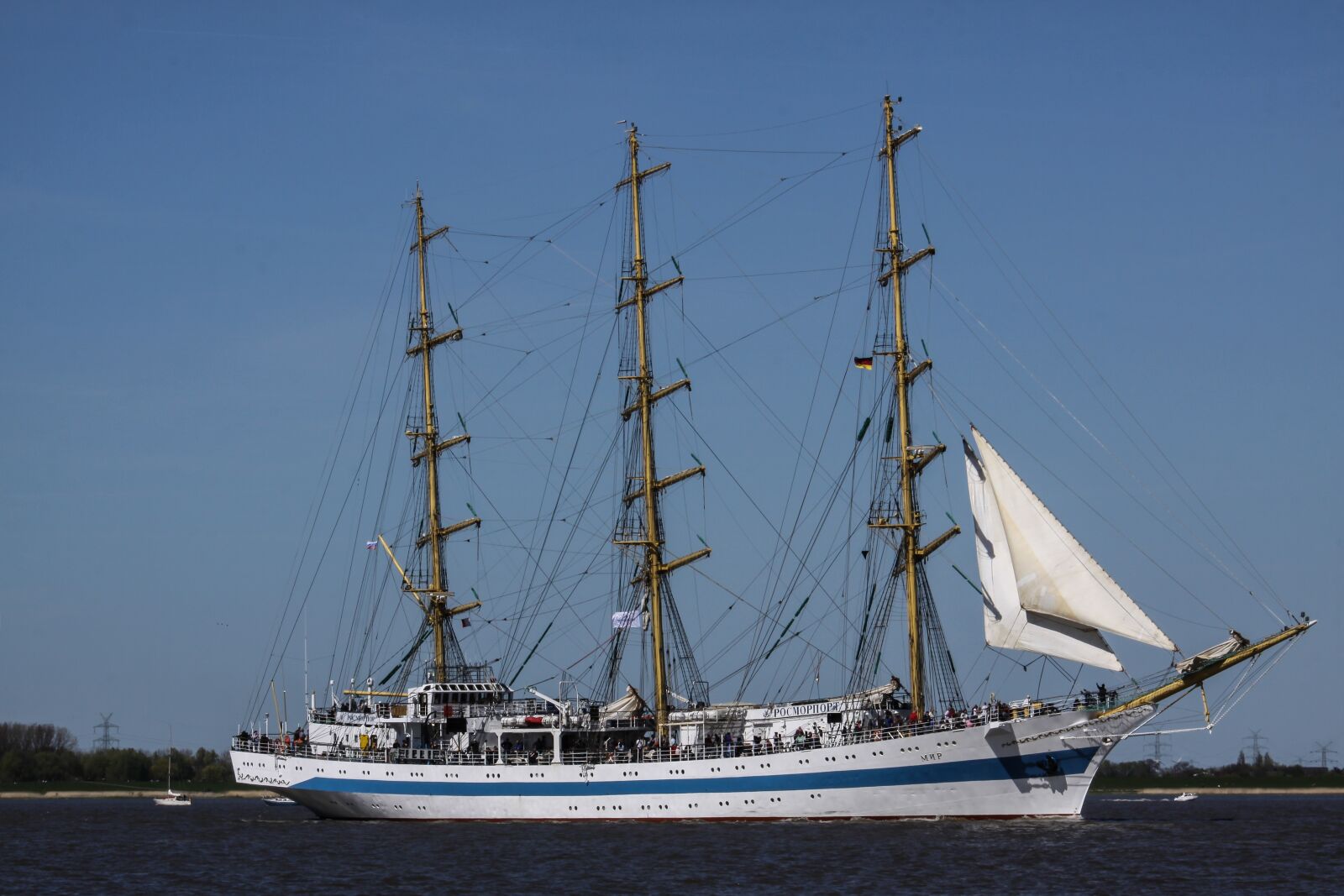 Canon EOS 50D sample photo. Sailing vessel, water, three photography