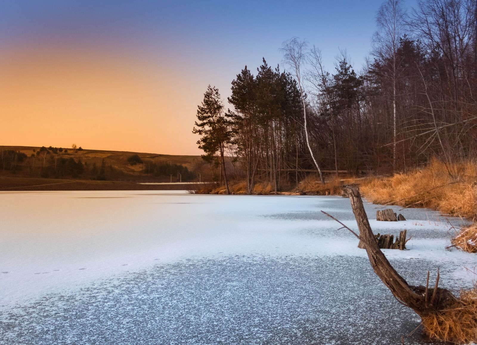 Canon EOS 700D (EOS Rebel T5i / EOS Kiss X7i) sample photo. Winter, sunset, snow photography