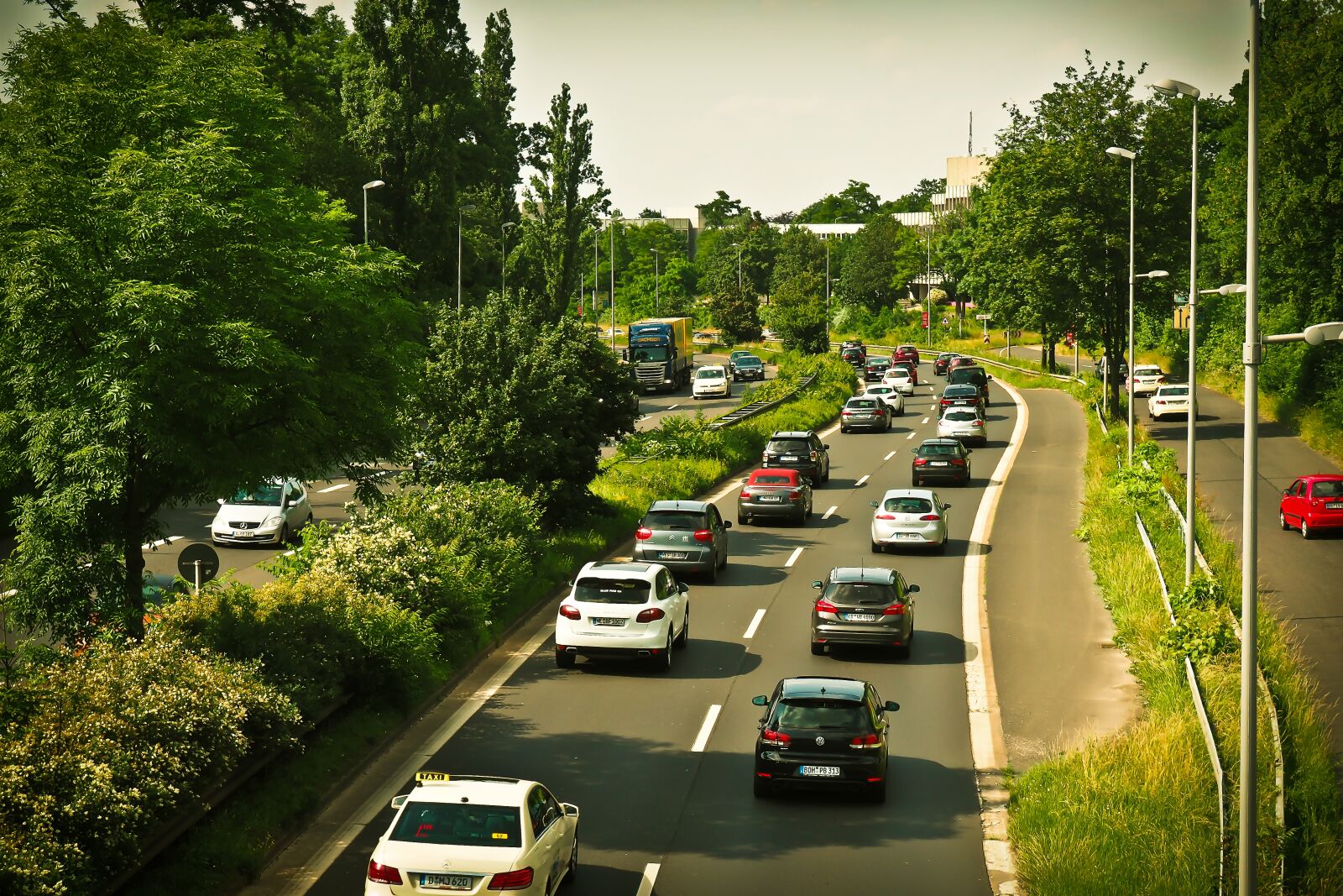 Olympus OM-D E-M10 sample photo. Road, highway, traffic photography