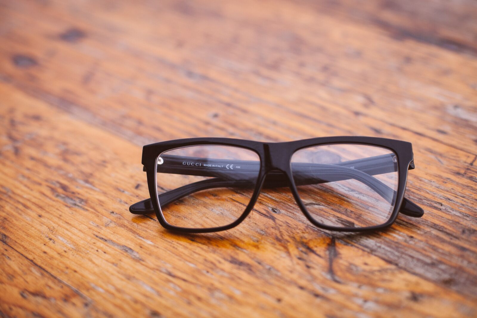 Canon EOS 5D Mark II sample photo. Eyeglasses, glasses, table photography