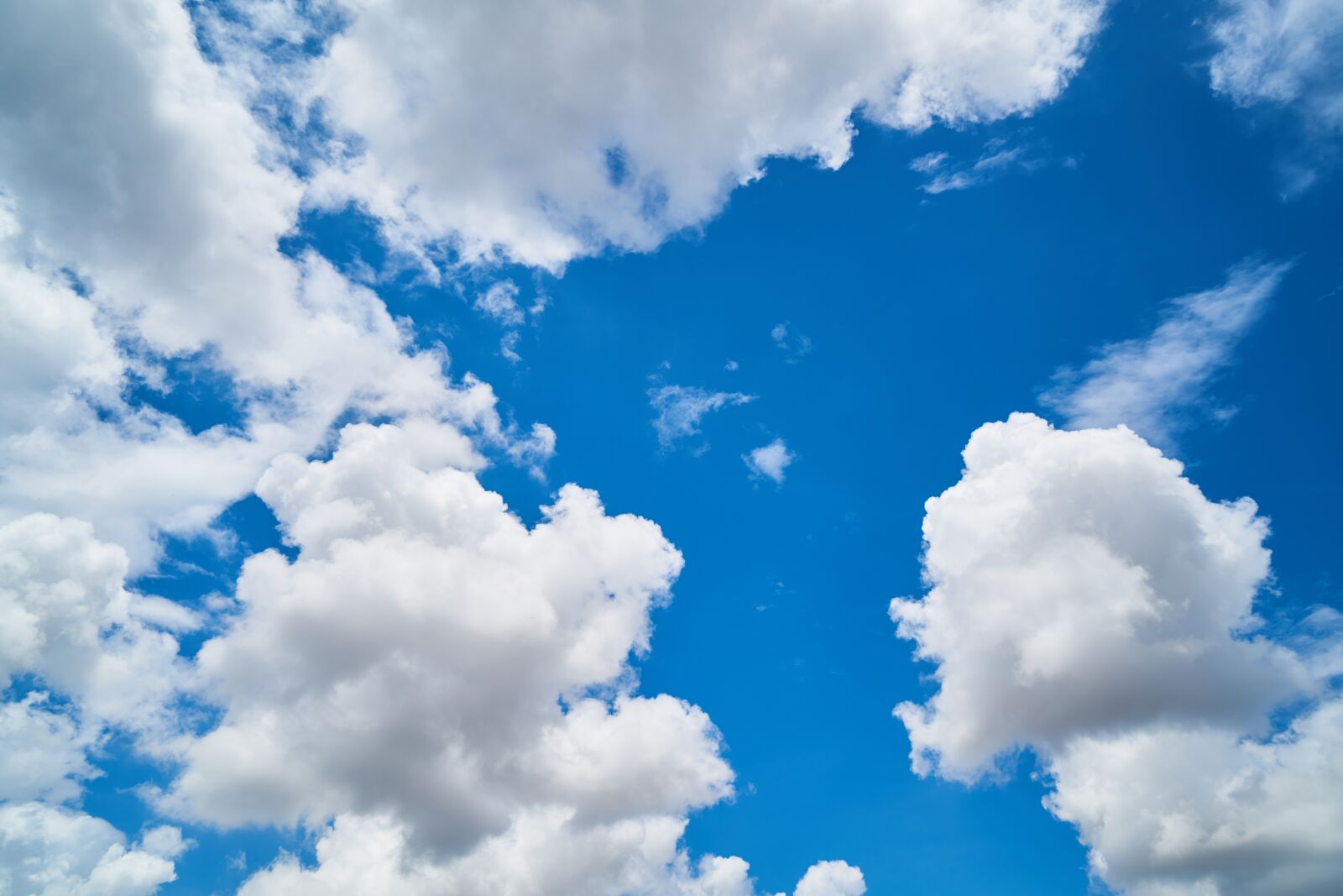 Sony a7R II sample photo. Cloud, blue, sky photography