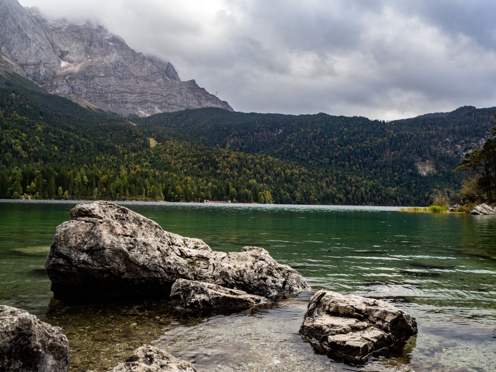 Olympus OM-D E-M10 III sample photo. Nature, lake, water photography