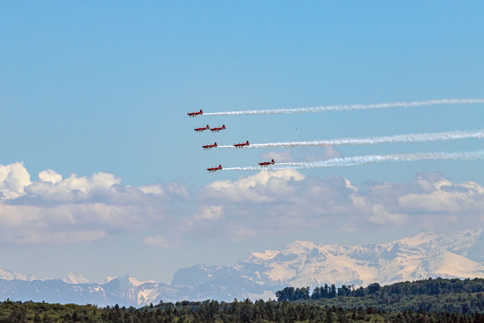 Canon EOS 6D Mark II sample photo. Pc-7, aircraft, airshow photography