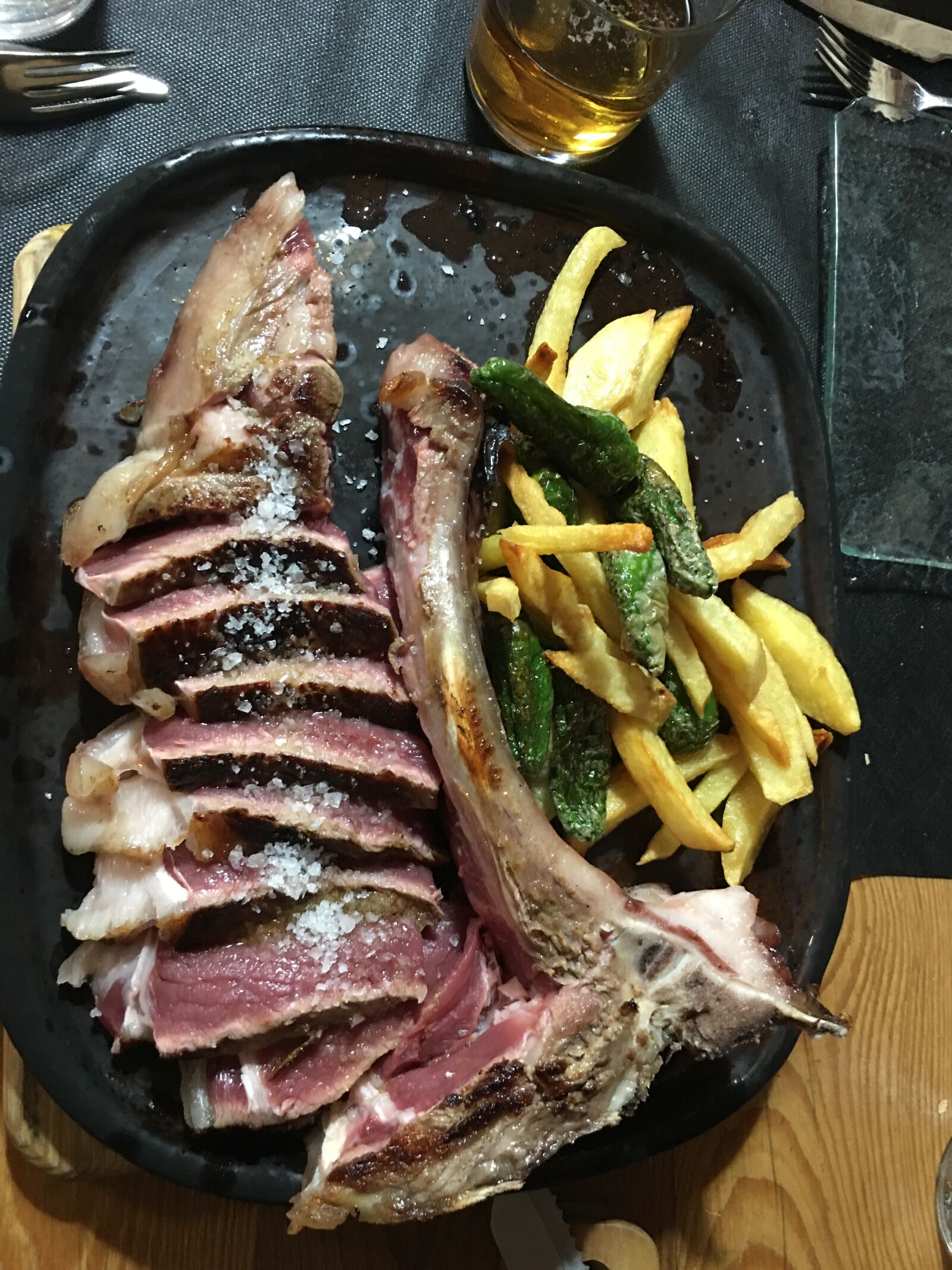 iPhone 6s Plus back camera 4.15mm f/2.2 sample photo. Carne, chuleton, meat photography
