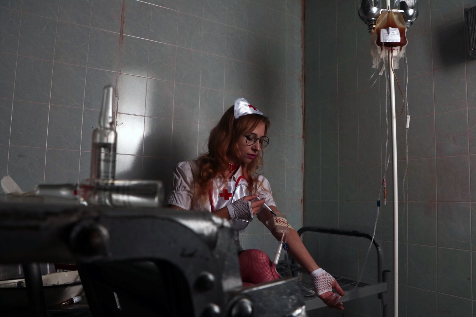 Canon EOS 750D (EOS Rebel T6i / EOS Kiss X8i) sample photo. Nurse, hospital, halloween photography