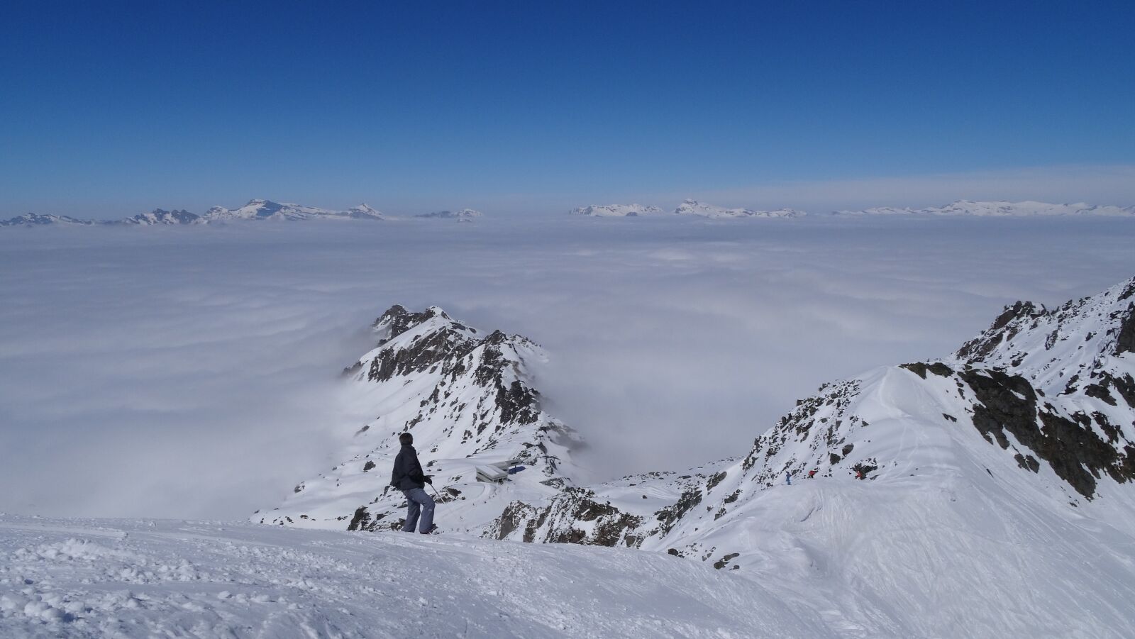 Sony Cyber-shot DSC-HX50V sample photo. Mountain, clouds, landscape photography