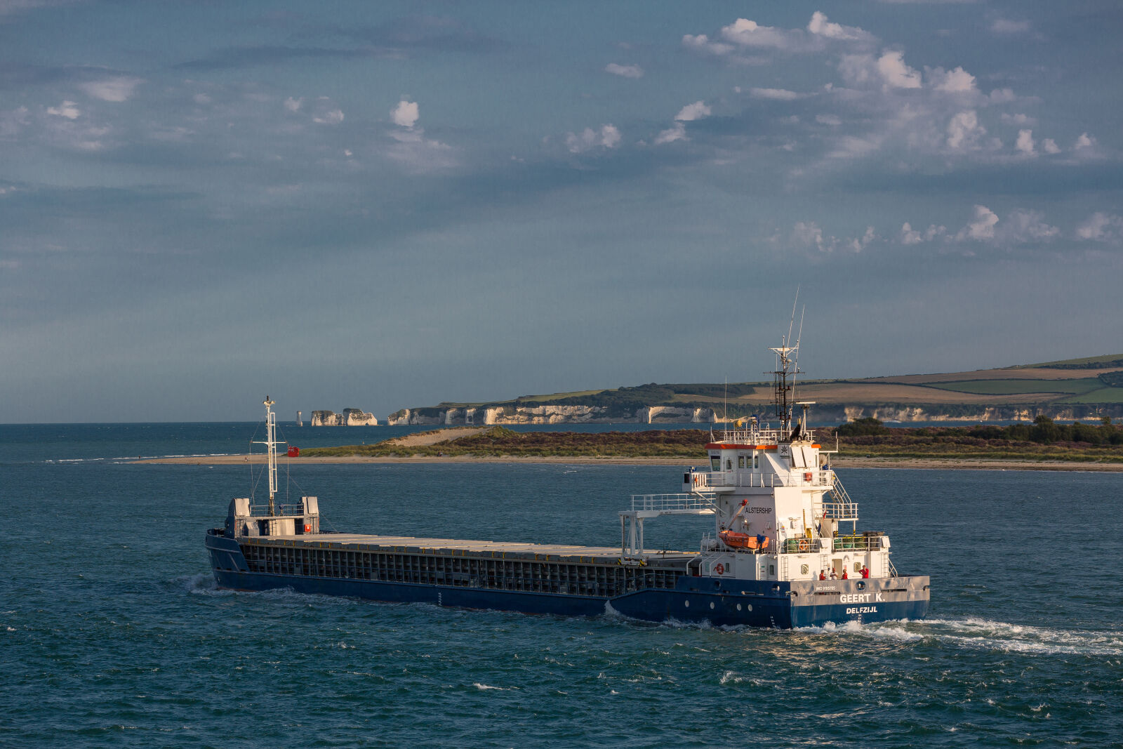 Canon EF 70-200mm F2.8L IS II USM sample photo. Beach, boat, cargo, container photography