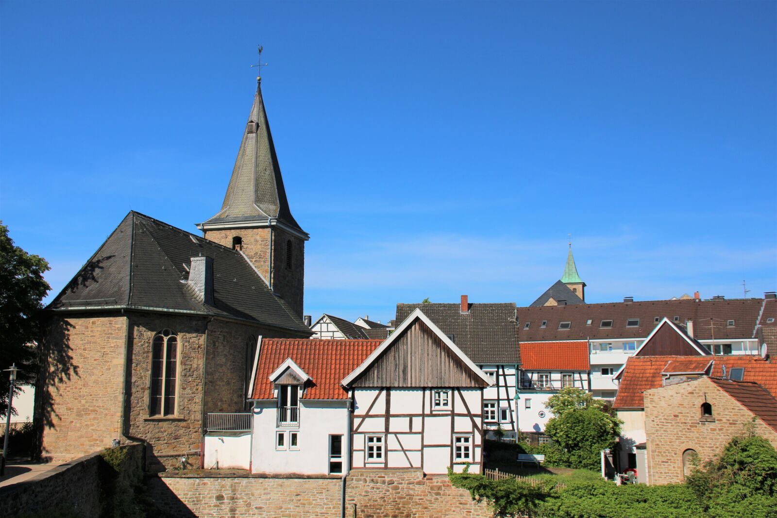 Canon EOS 700D (EOS Rebel T5i / EOS Kiss X7i) sample photo. Church, landscape, nature photography