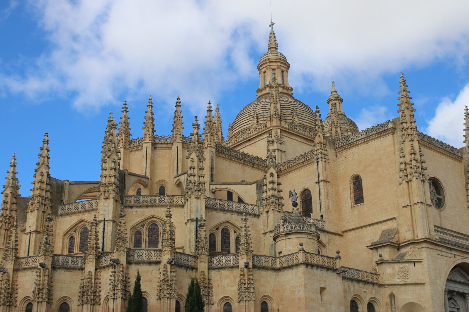 Canon EOS 70D sample photo. Segovia, spain, cathedral photography