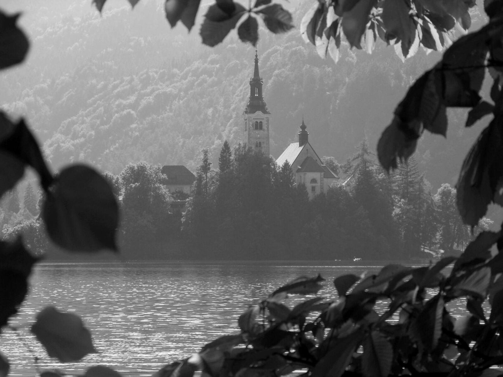 Kodak EASYSHARE Z8612 IS DIGITAL CAMERA sample photo. Chapel, island, perspective photography