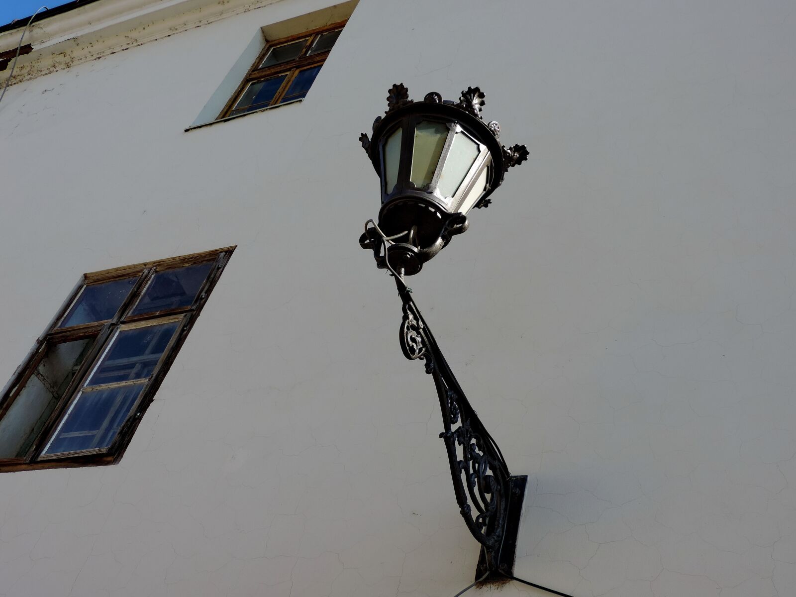 Nikon Coolpix P520 sample photo. Baroque, lamp, device, electricity photography