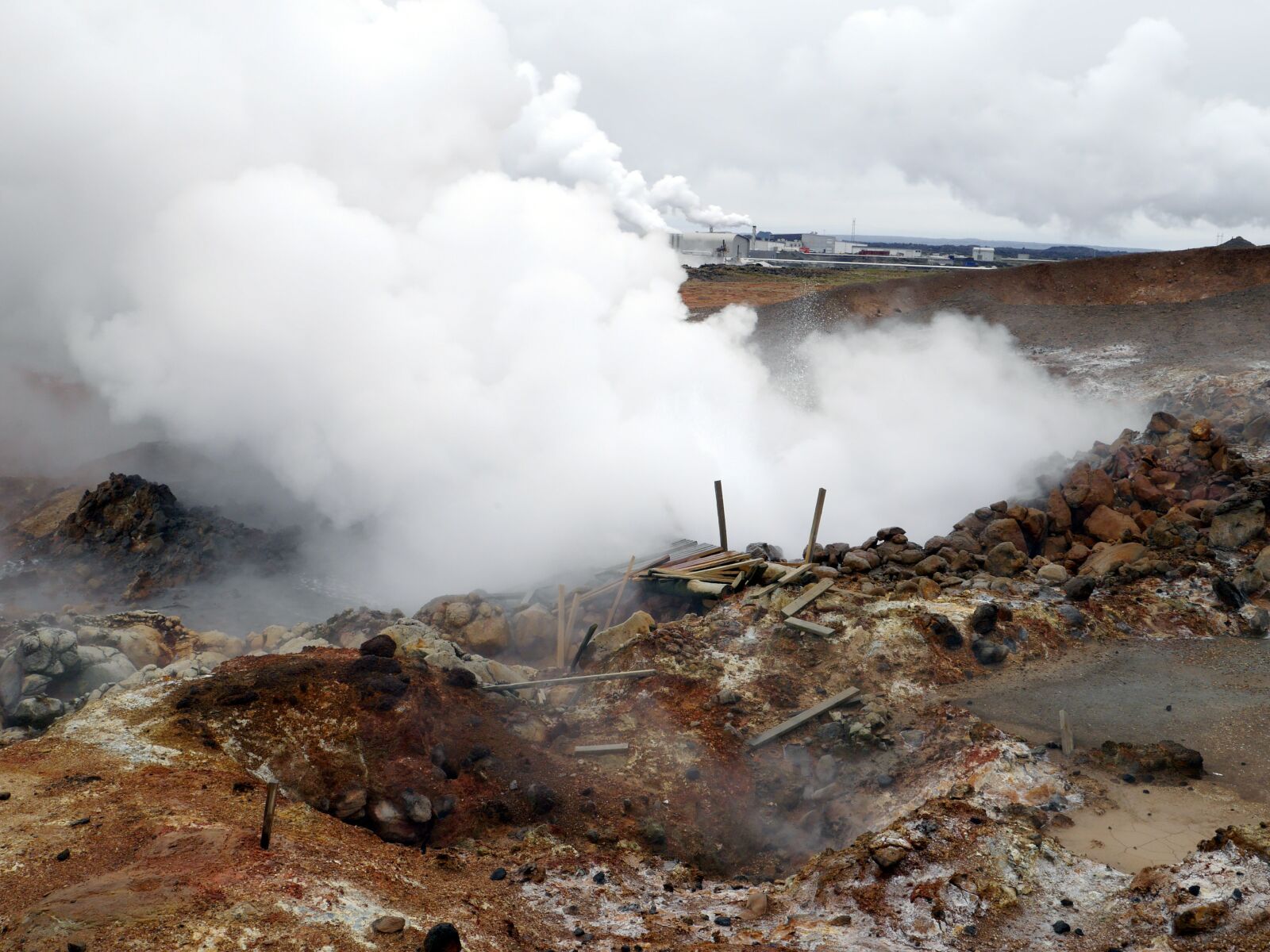 Panasonic Lumix DMC-G6 sample photo. The crater, steam, the photography