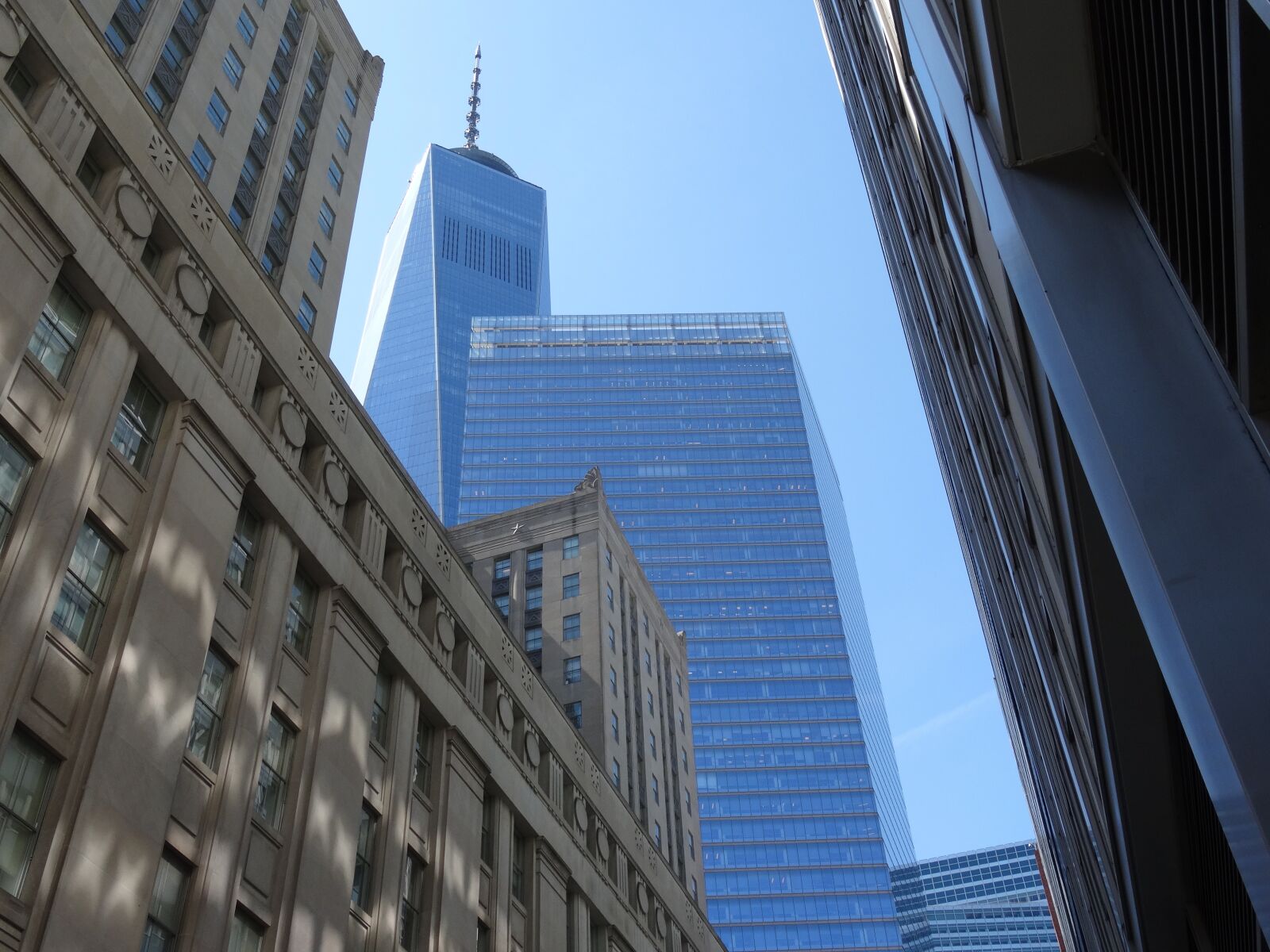 Sony DSC-HX50 sample photo. Architecture, building, manhatan photography