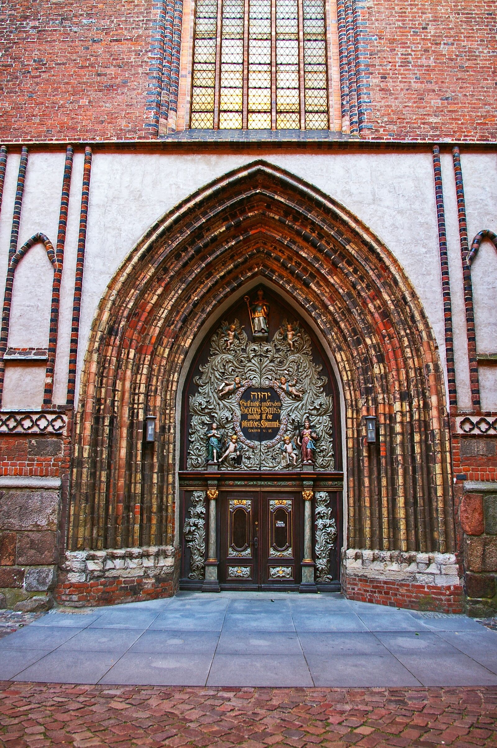 Pentax *ist DL2 sample photo. Nikolai church in stralsund photography