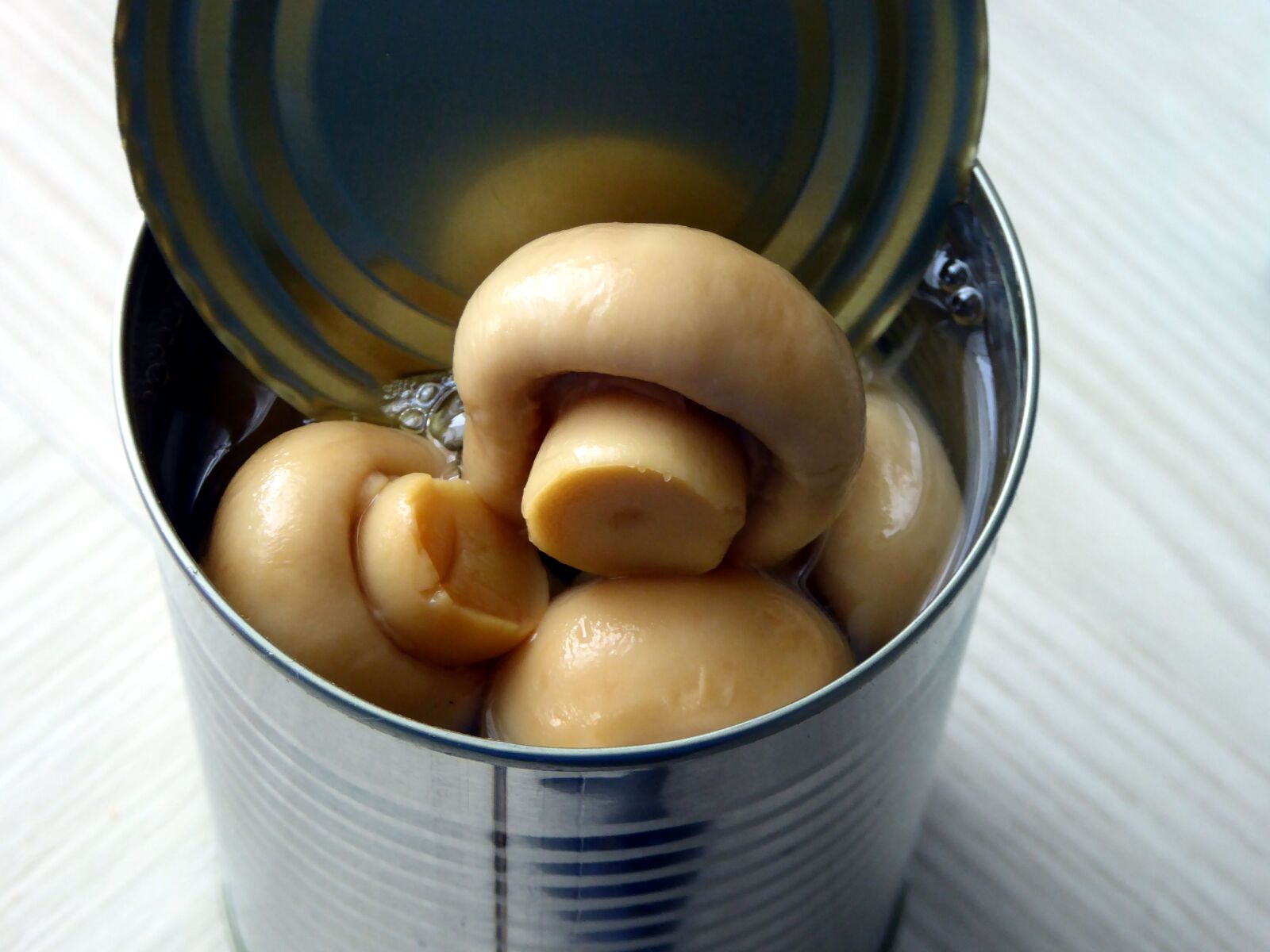 Panasonic DMC-TZ61 sample photo. Mushrooms, box, food photography